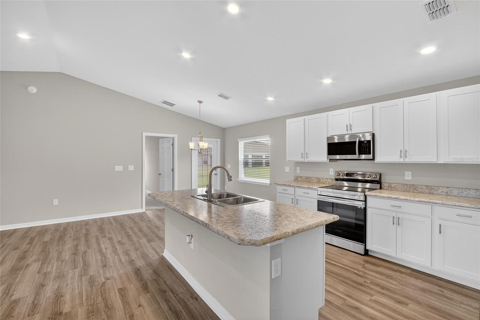Image 6 of 74 For 1047 Aruba Avenue