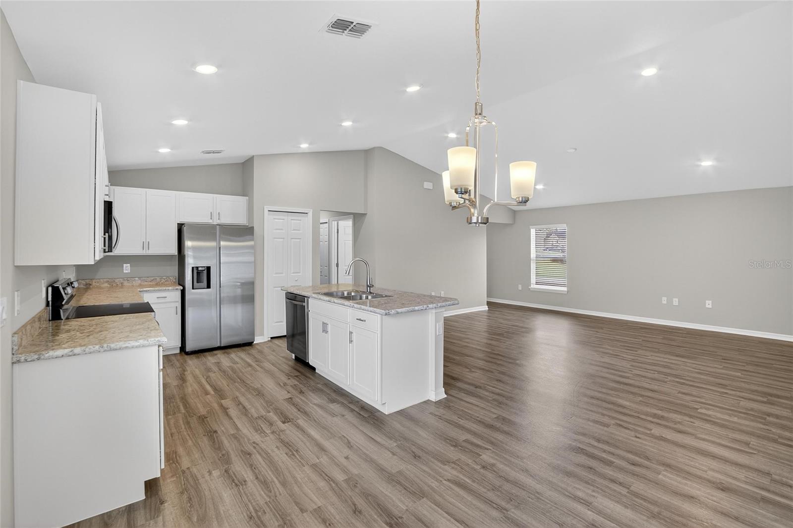 Image 7 of 74 For 1047 Aruba Avenue