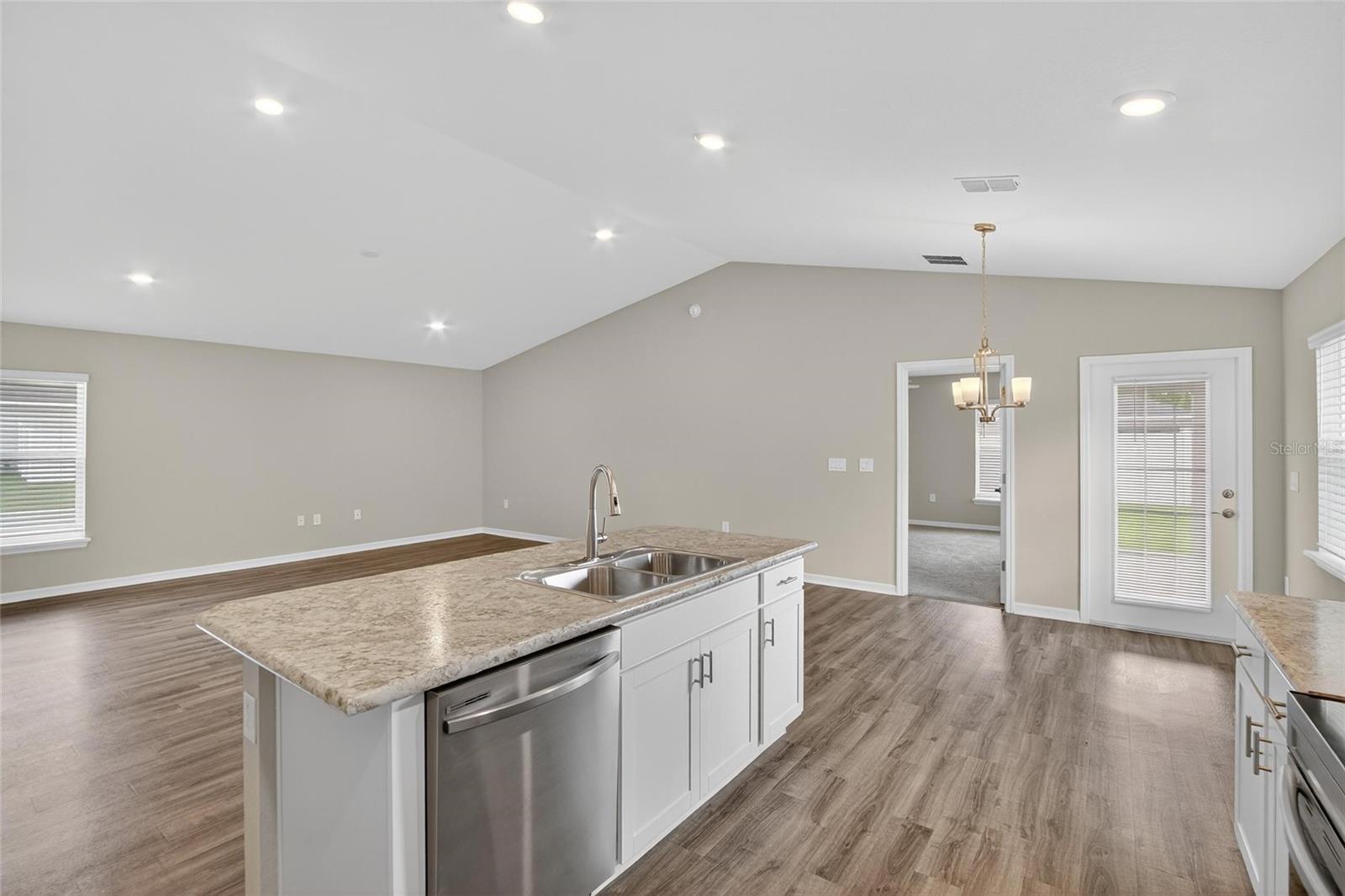 Image 9 of 74 For 1047 Aruba Avenue
