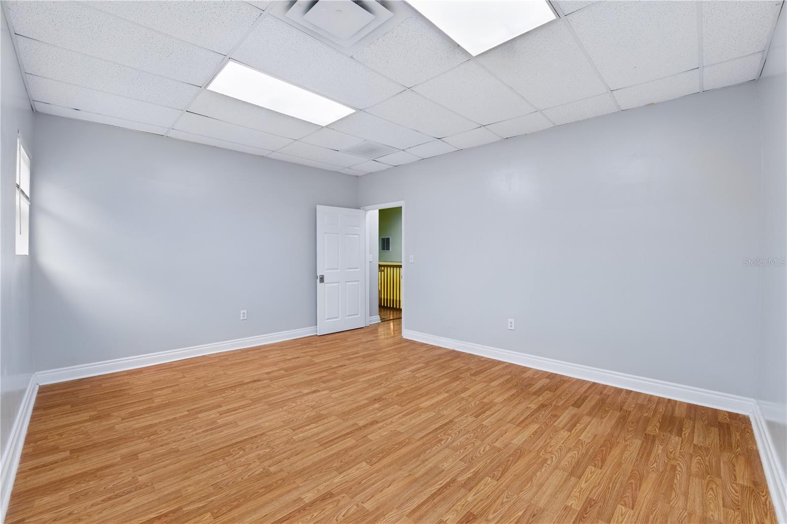 Listing photo id 12 for 9822 Anderson Road