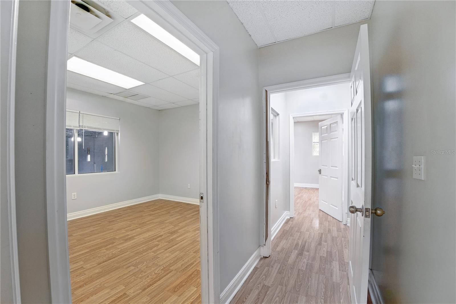 Listing photo id 5 for 9822 Anderson Road