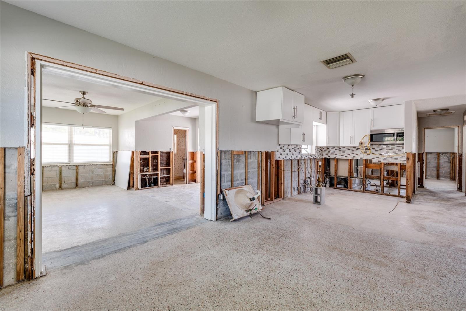 Image 10 of 28 For 8801 Sunlit Cove Drive Ne