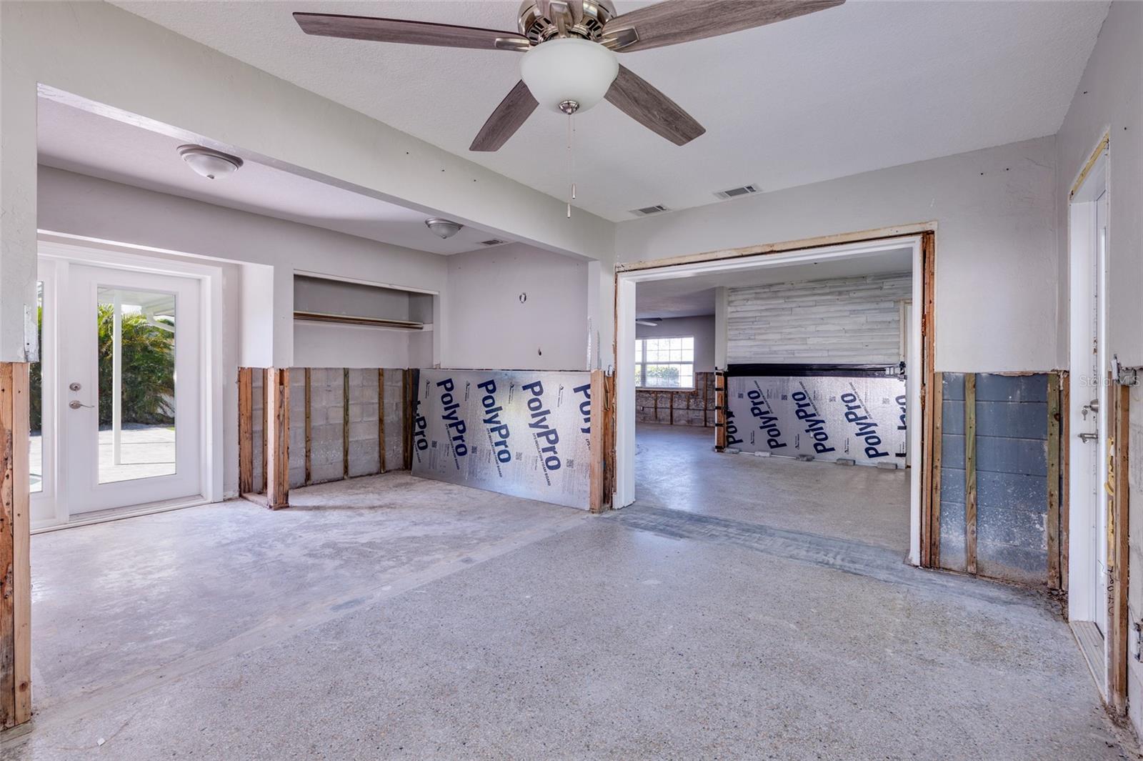 Image 12 of 28 For 8801 Sunlit Cove Drive Ne