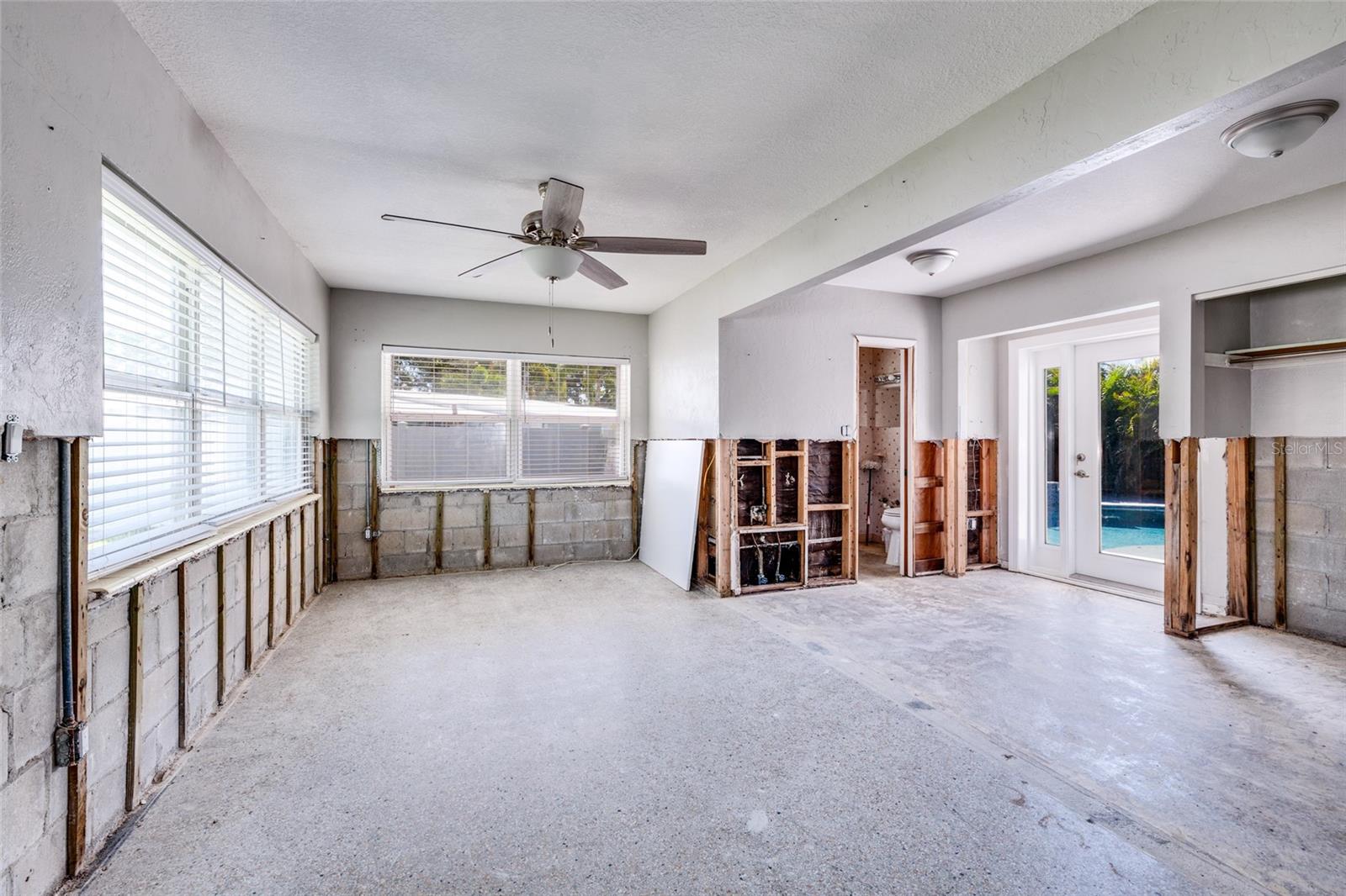 Image 13 of 28 For 8801 Sunlit Cove Drive Ne
