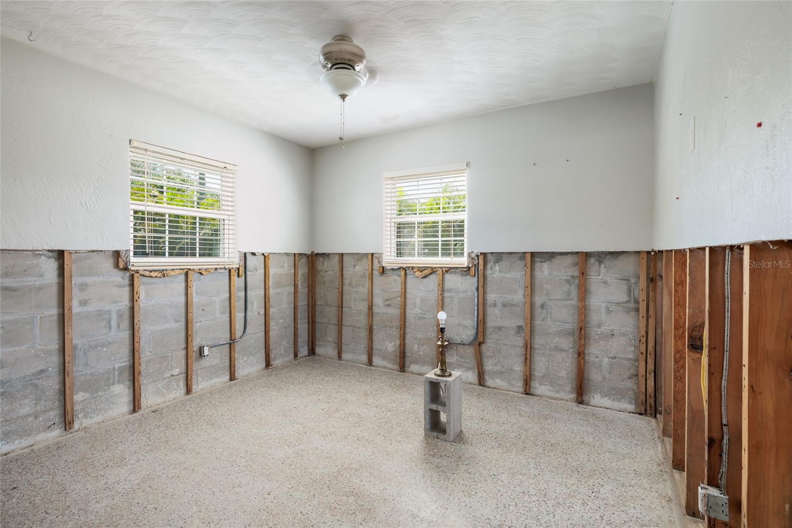 Image 16 of 28 For 8801 Sunlit Cove Drive Ne