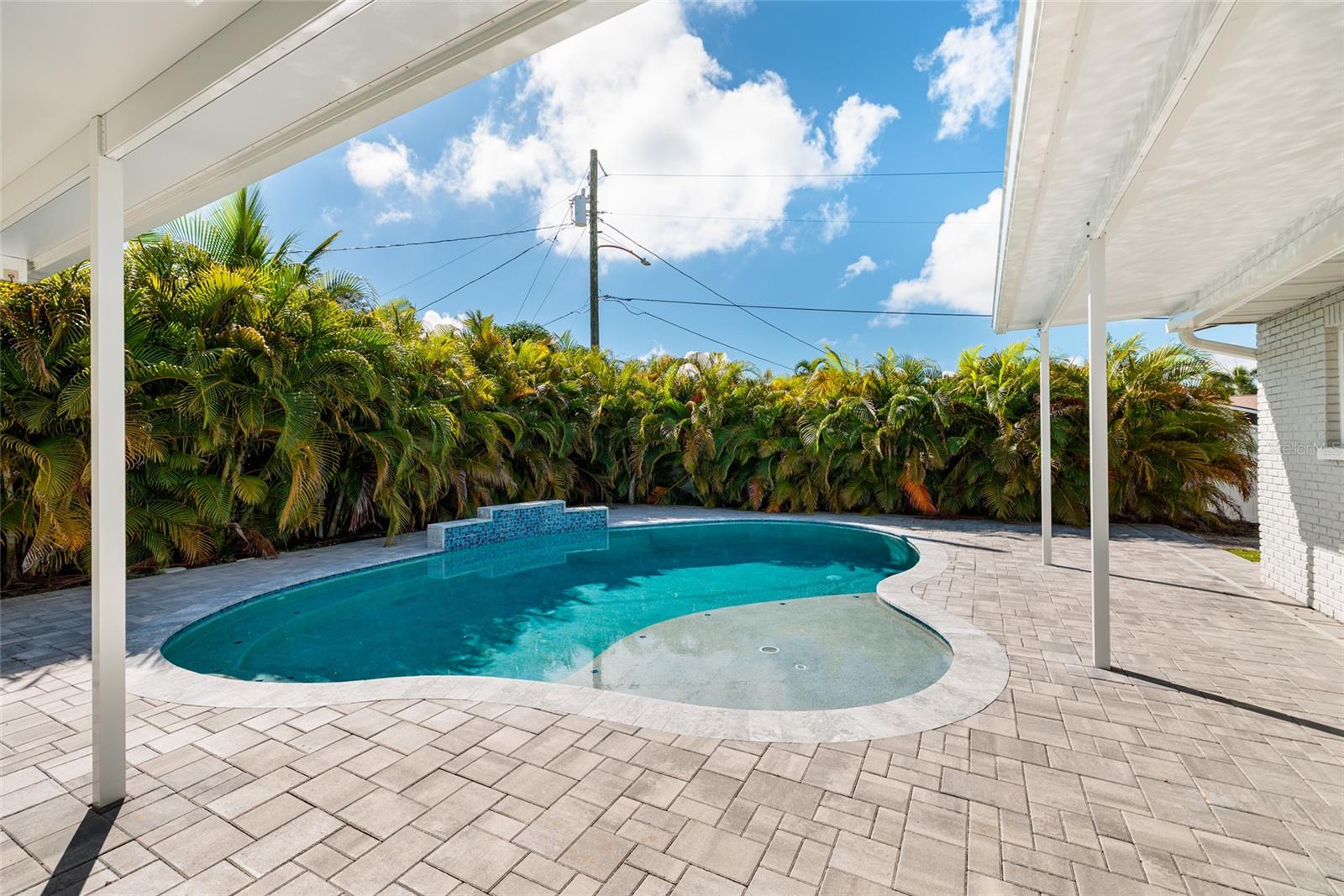 Image 18 of 28 For 8801 Sunlit Cove Drive Ne