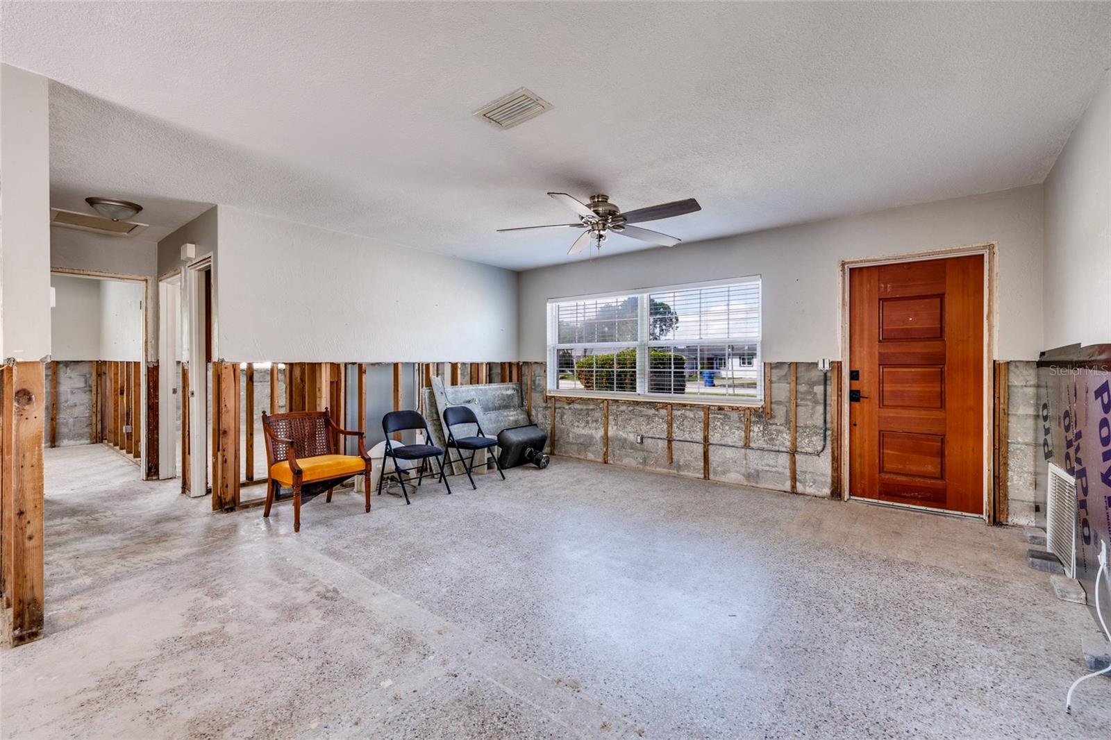 Image 9 of 28 For 8801 Sunlit Cove Drive Ne