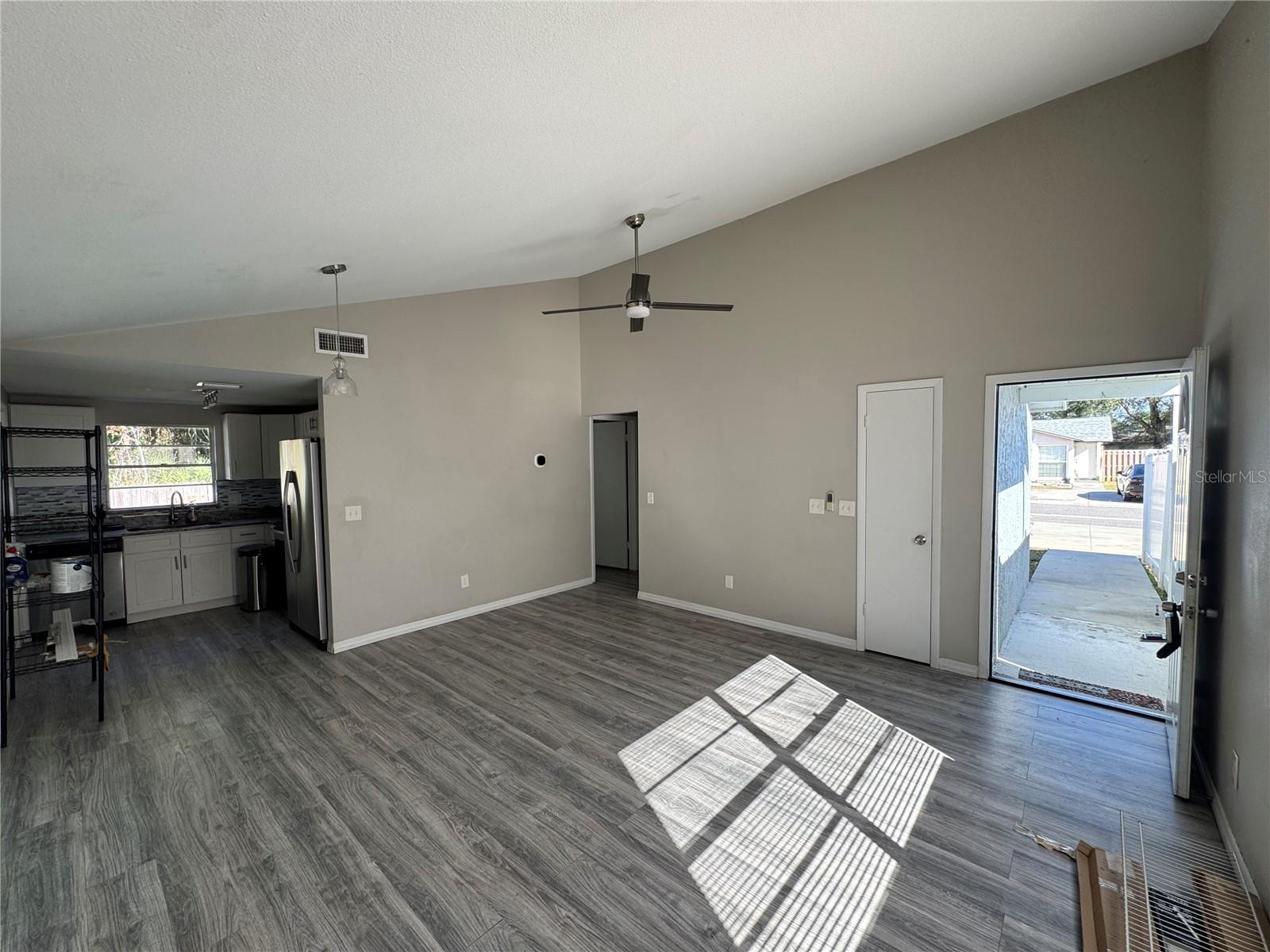 Image 5 of 19 For 10214 Sable Ridge Court