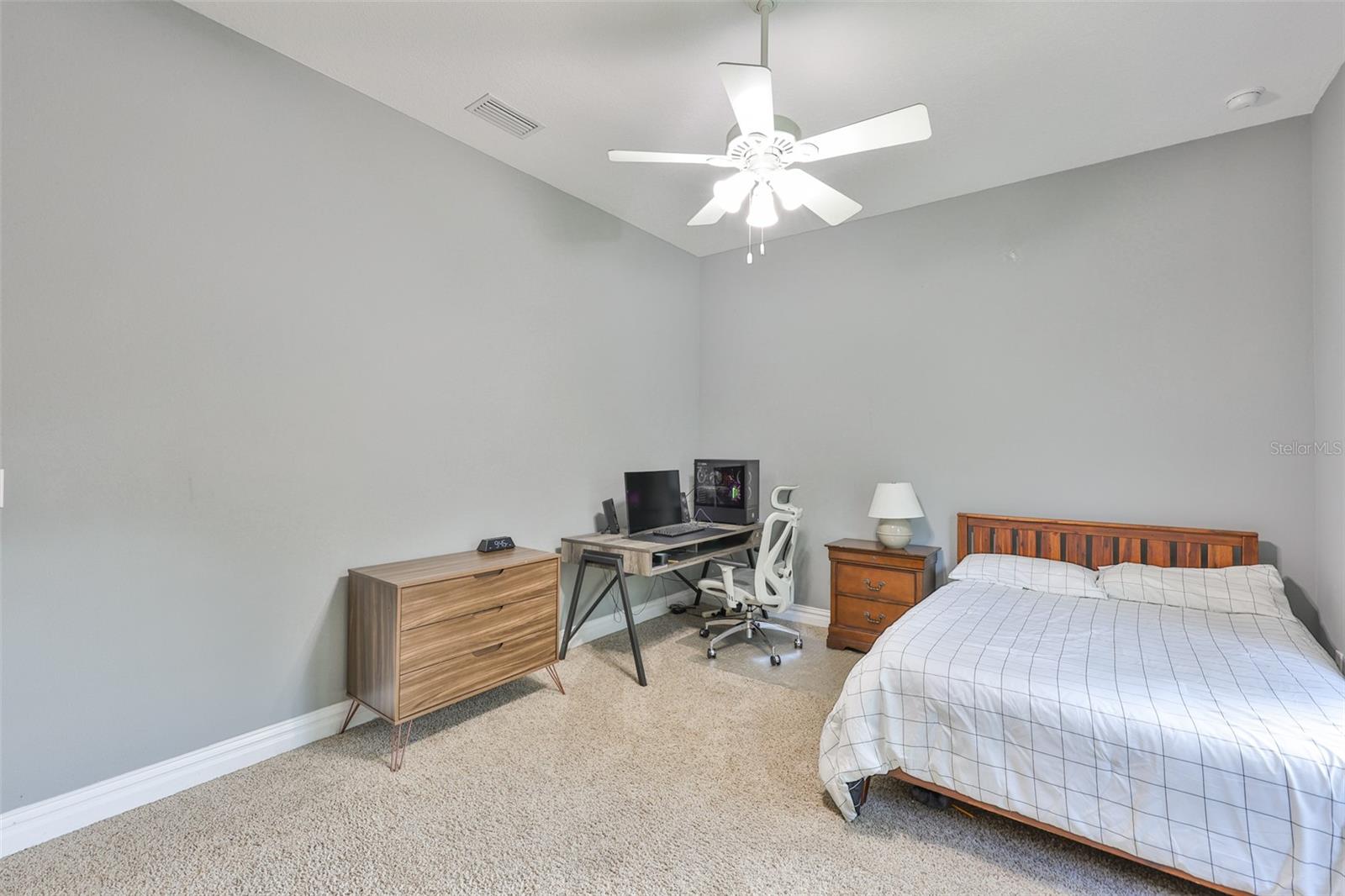 Image 41 of 73 For 15511 Avocetview Court