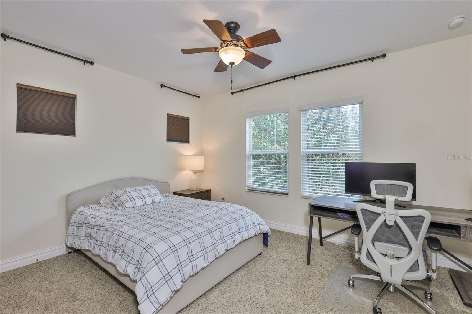 Image 43 of 73 For 15511 Avocetview Court
