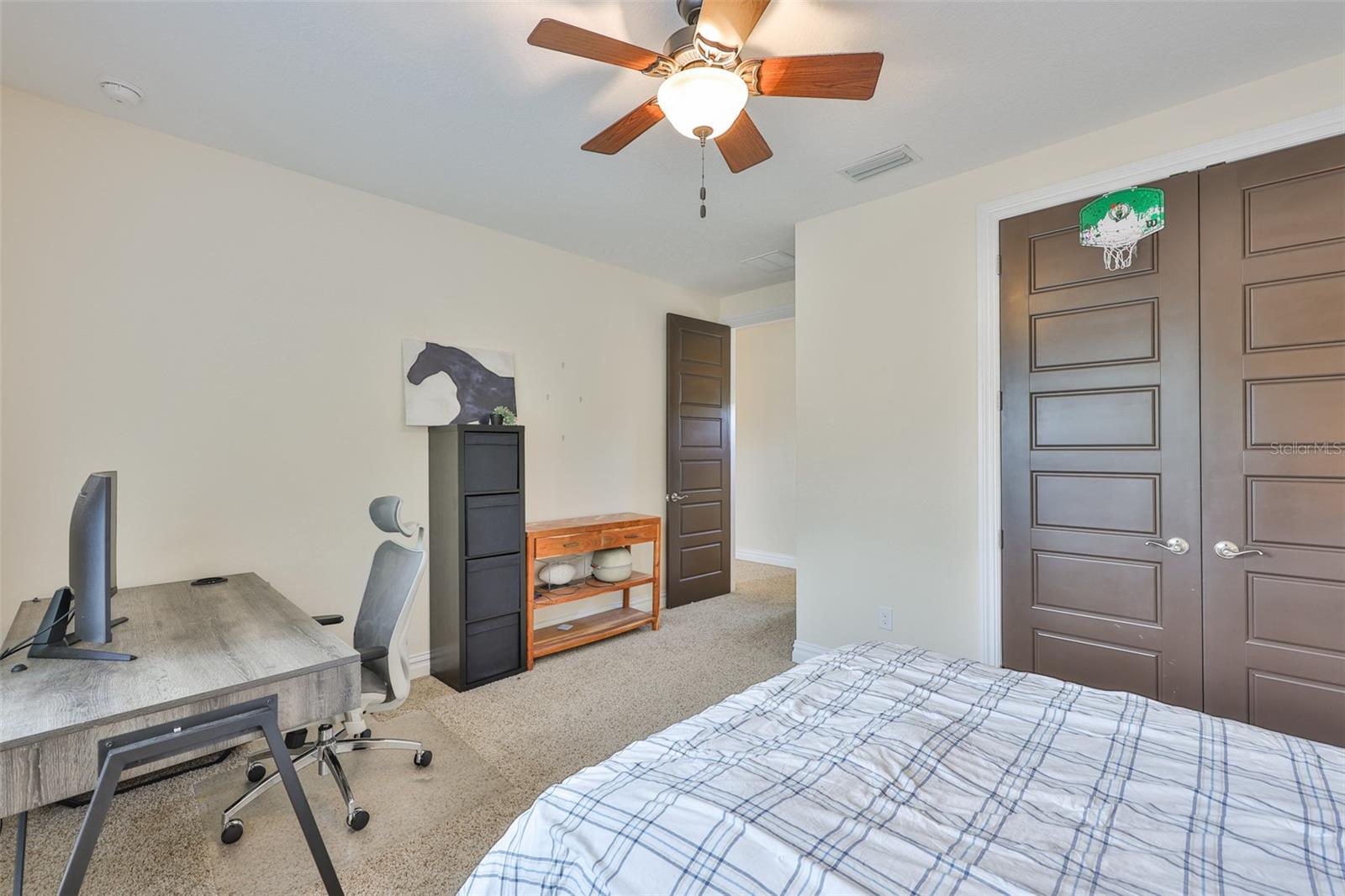 Image 44 of 73 For 15511 Avocetview Court