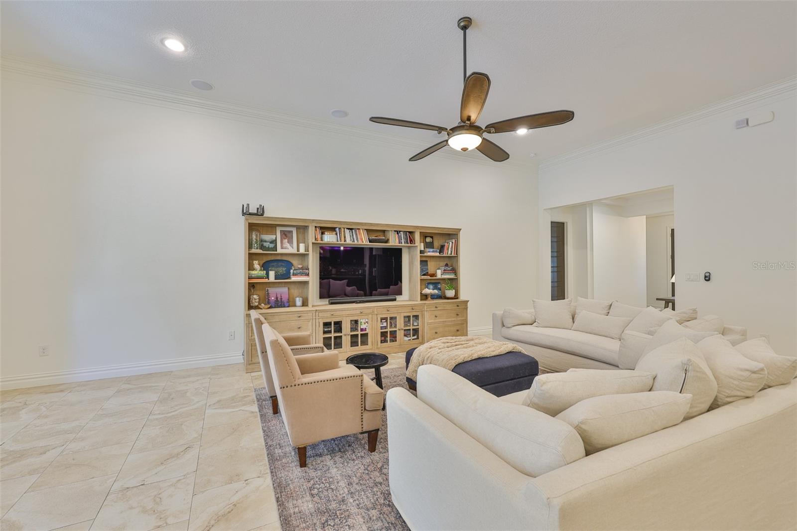 Image 9 of 73 For 15511 Avocetview Court