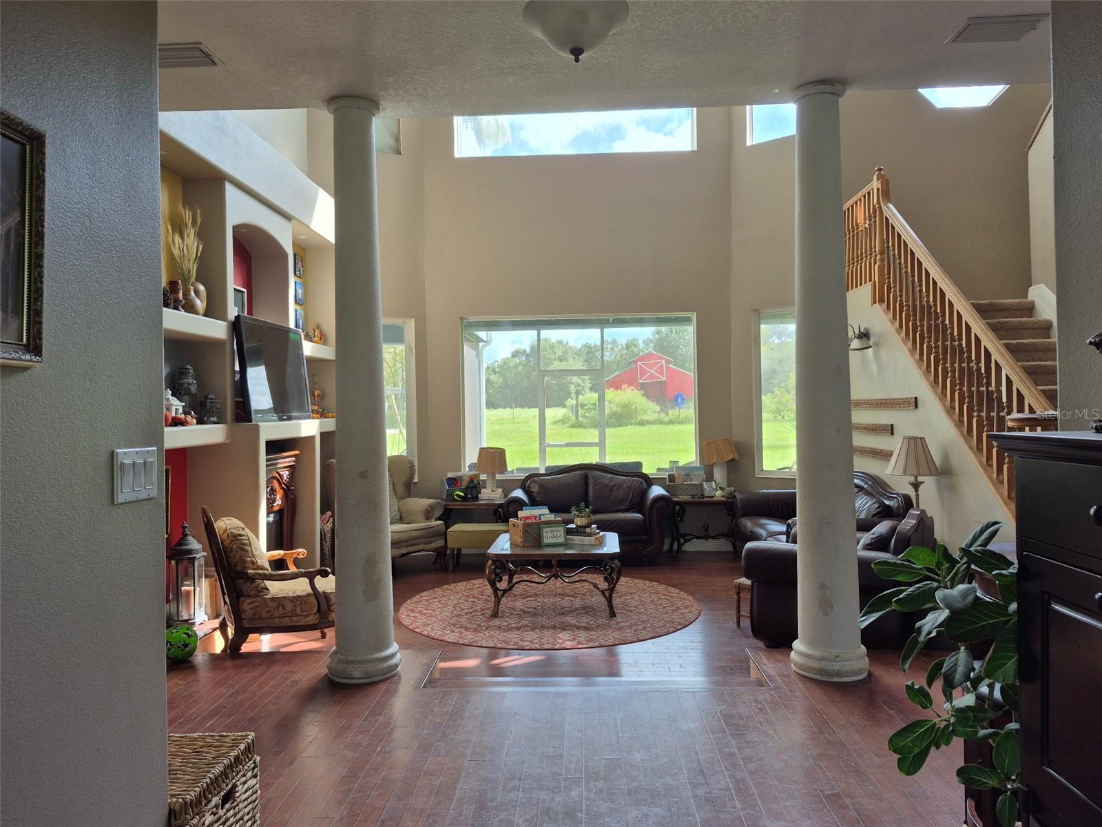 Listing photo id 4 for 34920 Appaloosa Trail