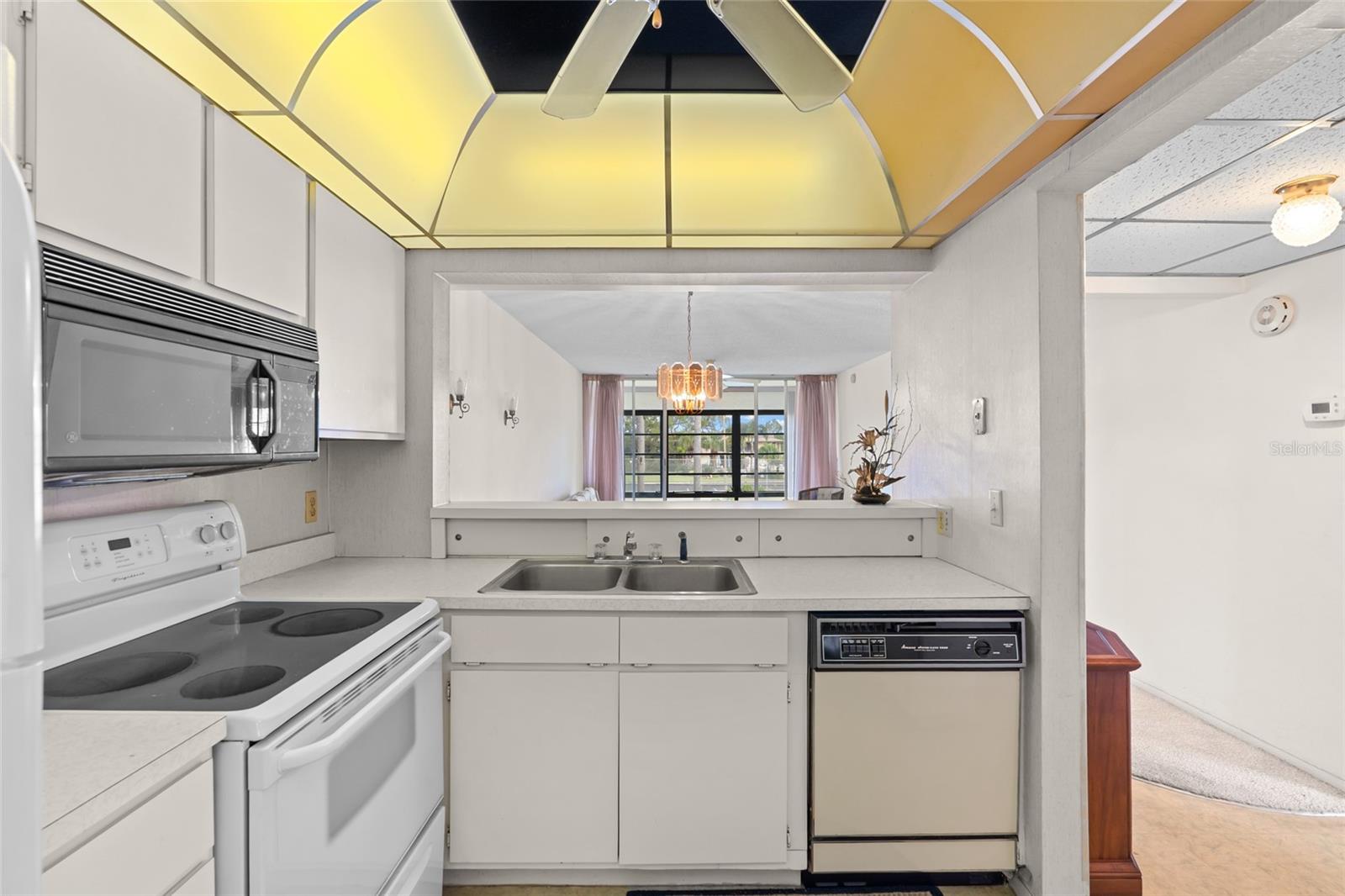 Image 3 of 44 For 12300 Vonn Road 9203