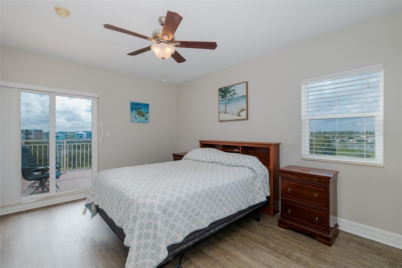 Image 20 of 45 For 4516 Seagull Drive 411