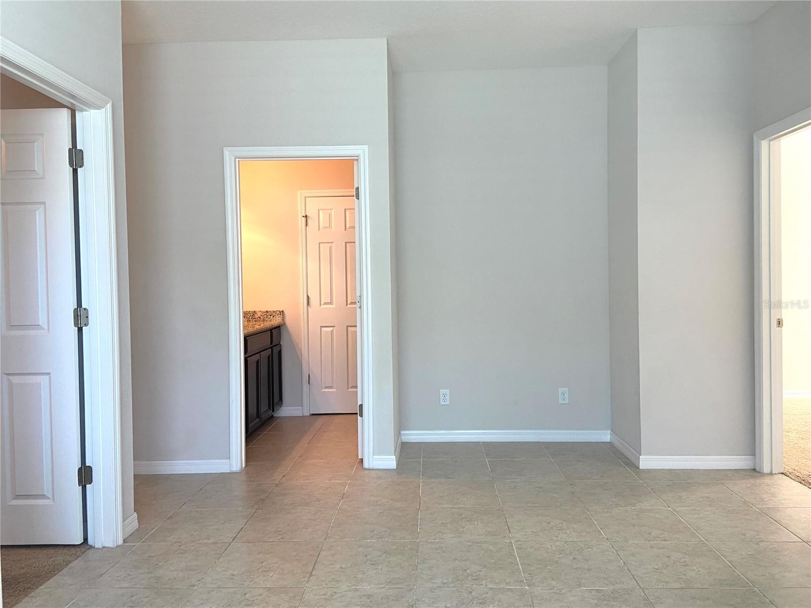 Image 15 of 38 For 32652 Coldwater Creek Loop