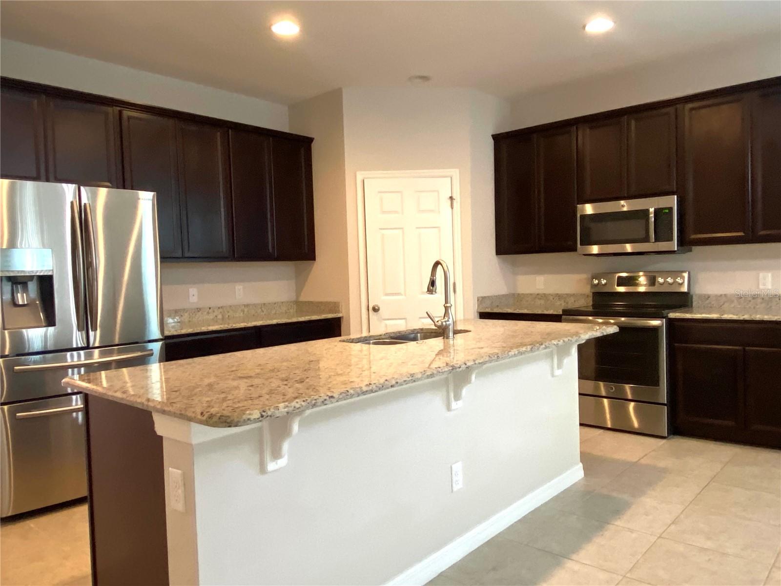 Image 7 of 38 For 32652 Coldwater Creek Loop