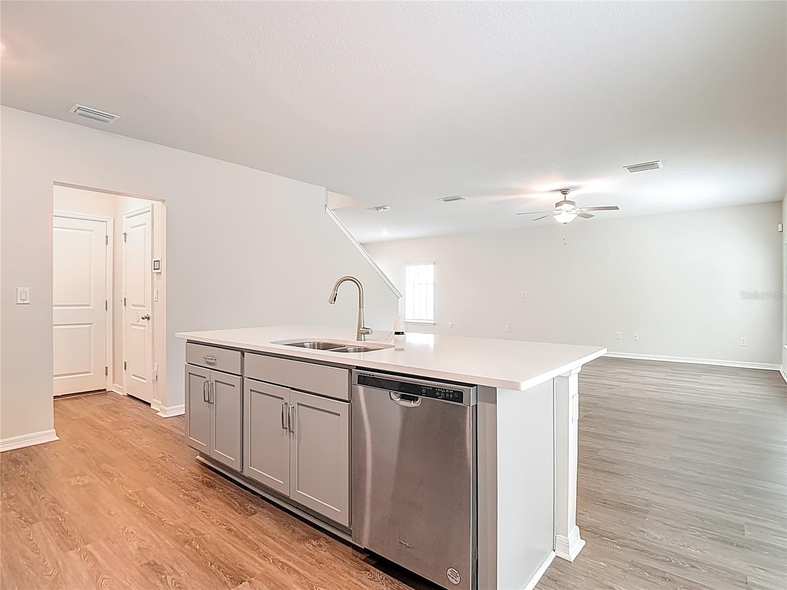 Image 19 of 66 For 3103 Cayuga Street