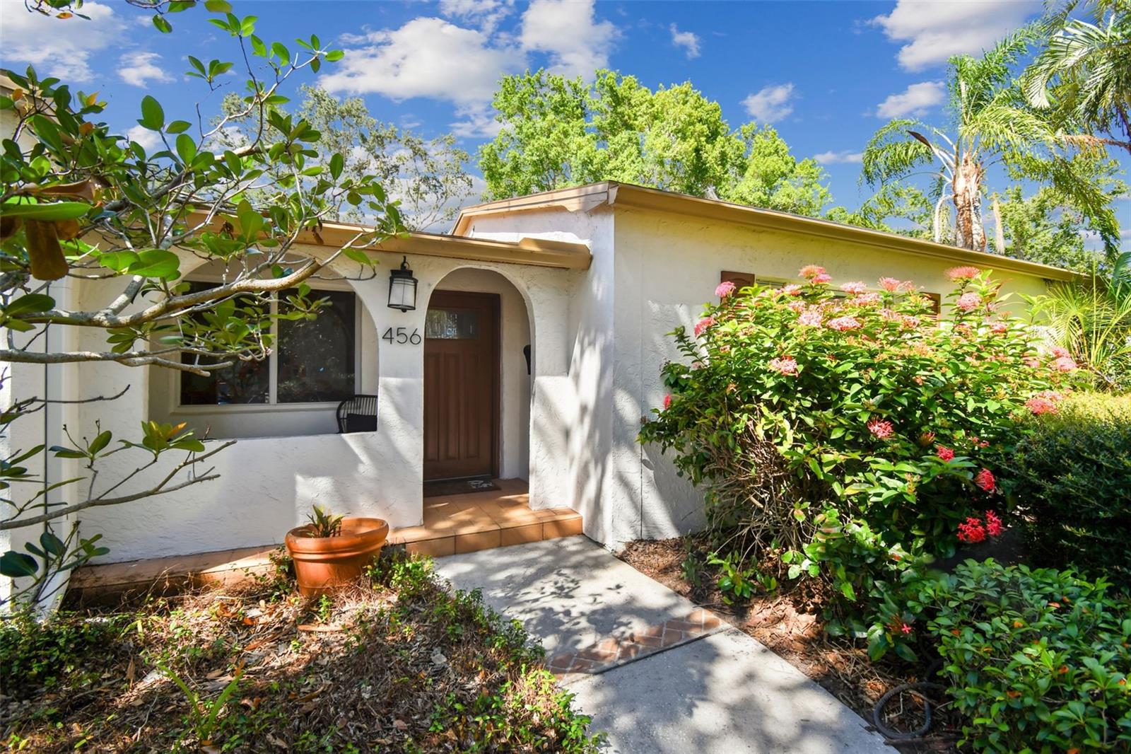 Image 12 of 73 For 456 Rafael Boulevard Ne