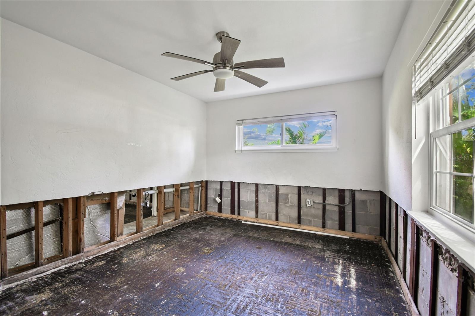 Image 39 of 73 For 456 Rafael Boulevard Ne