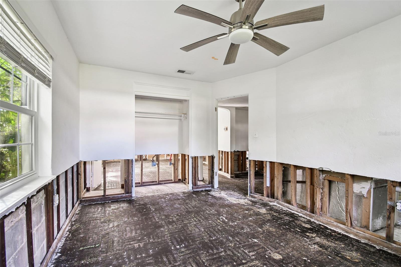 Image 40 of 73 For 456 Rafael Boulevard Ne