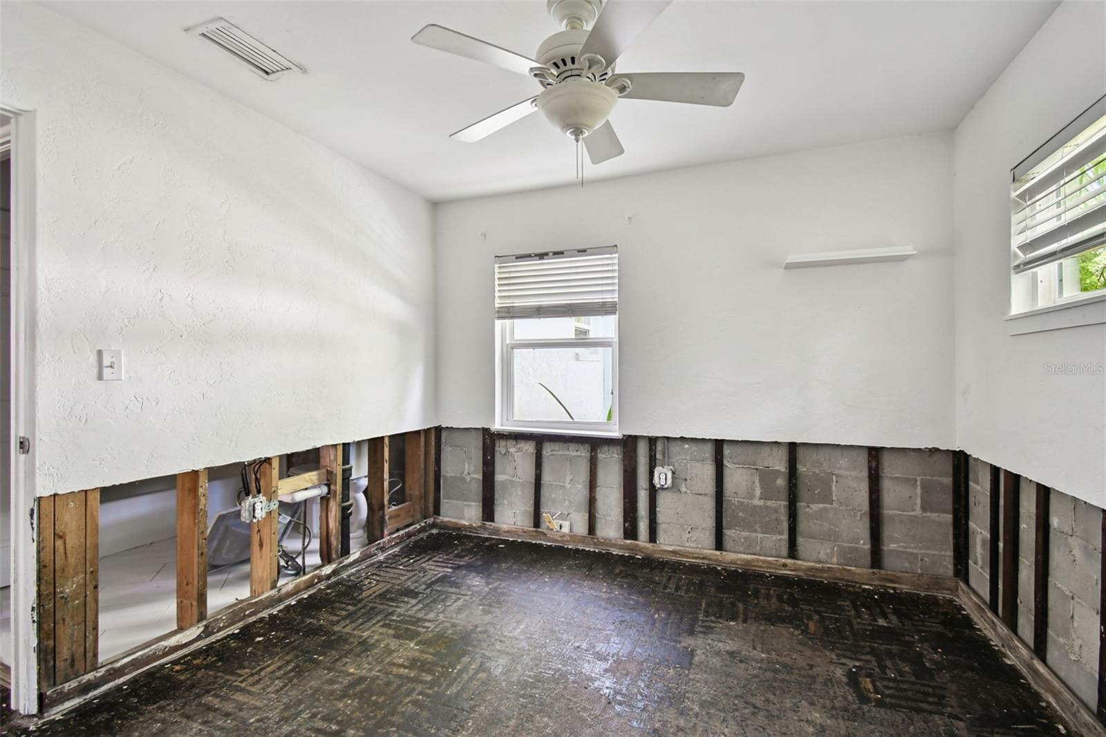Image 45 of 73 For 456 Rafael Boulevard Ne
