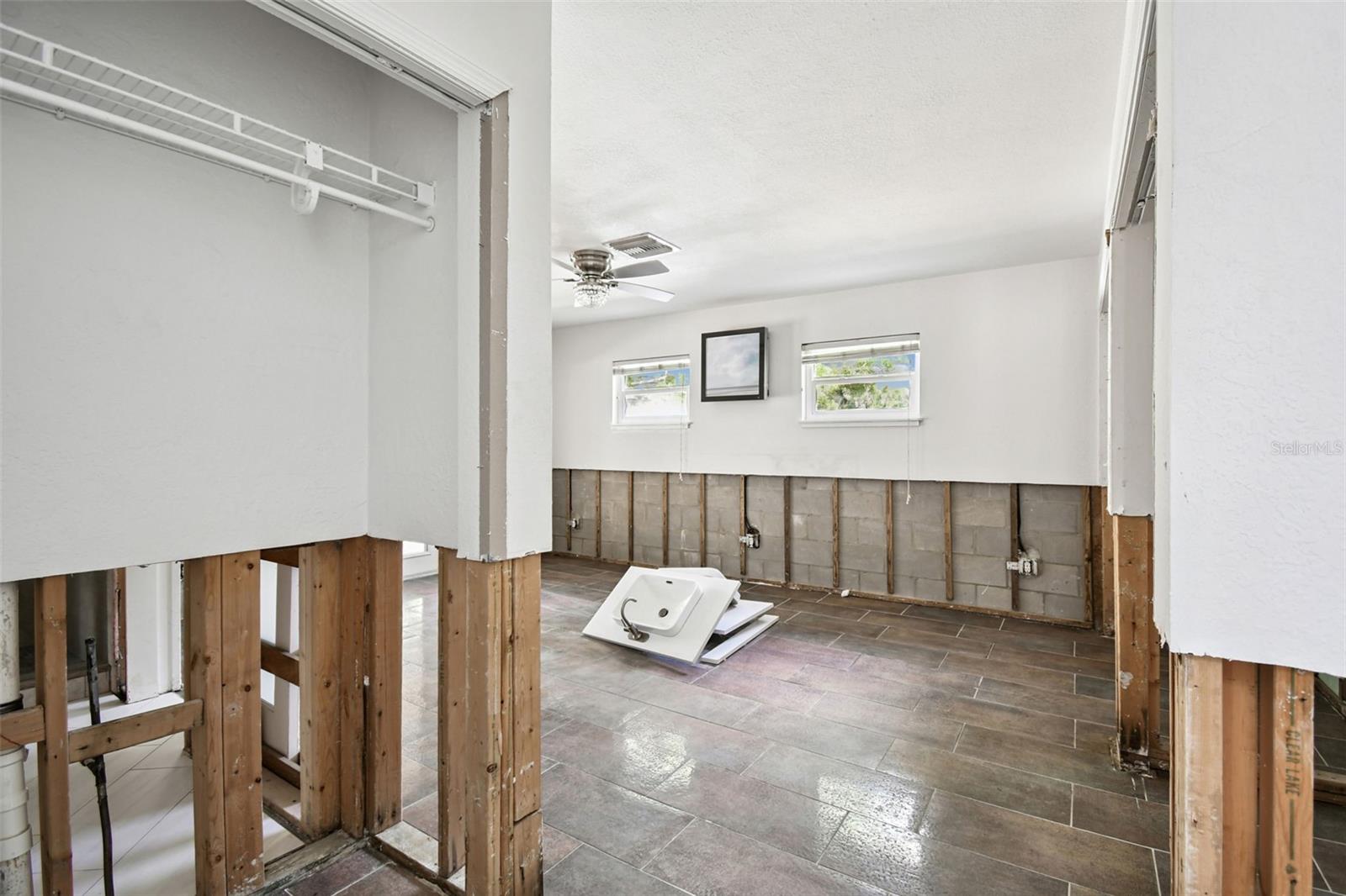 Image 47 of 73 For 456 Rafael Boulevard Ne