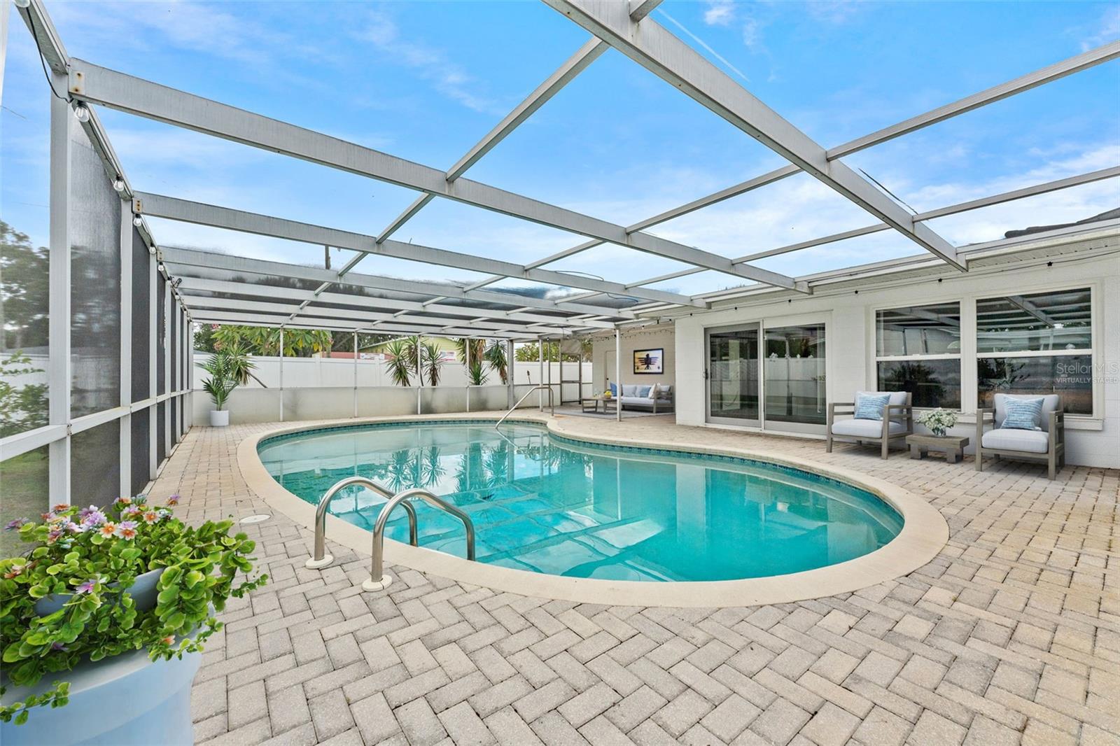 Image 3 of 19 For 4490 38th Avenue N