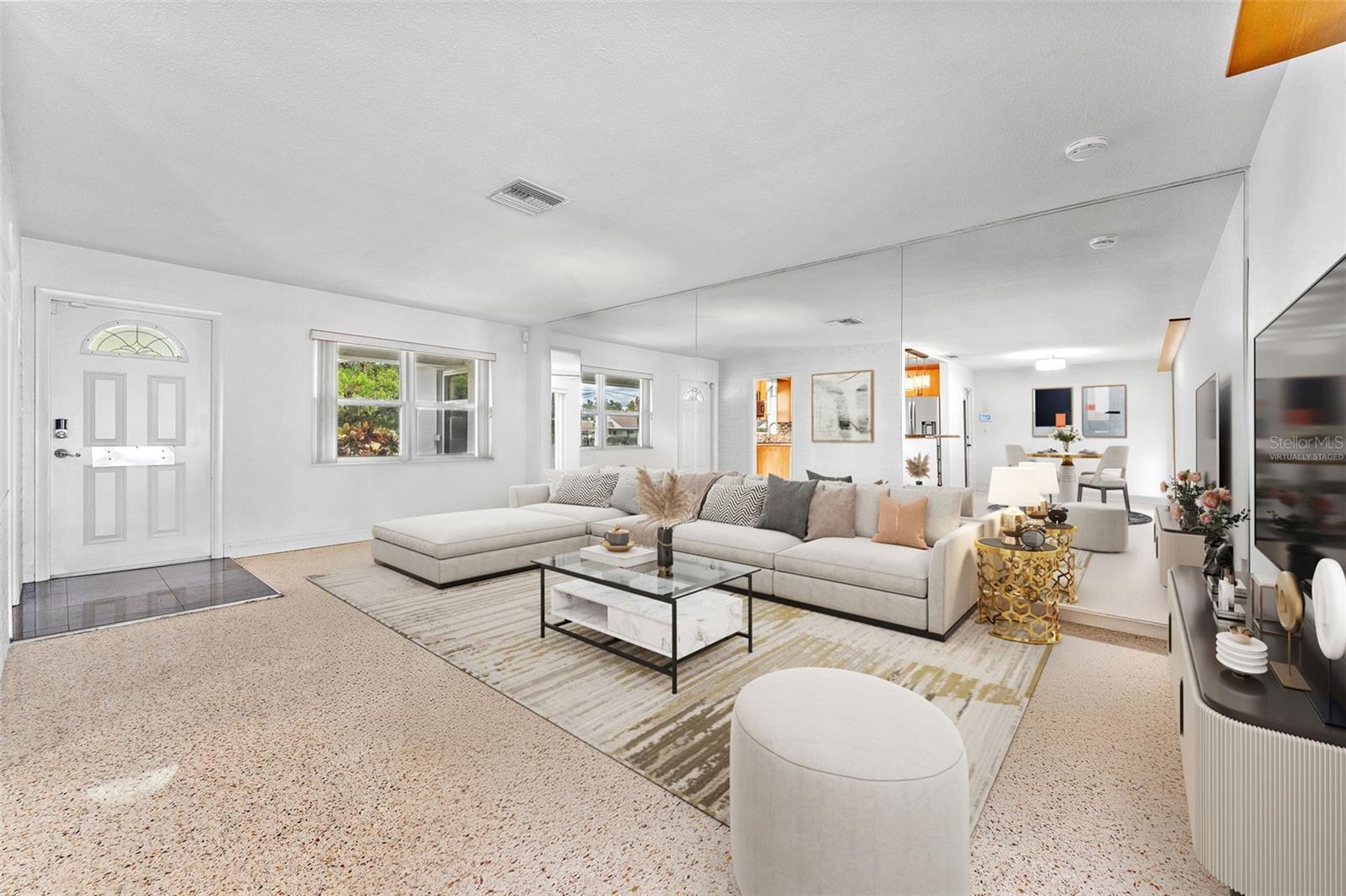 Image 4 of 19 For 4490 38th Avenue N