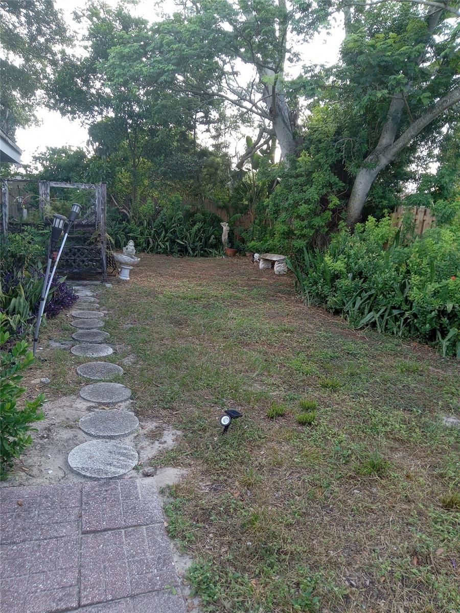 Image 25 of 26 For 4914 Panorama Avenue