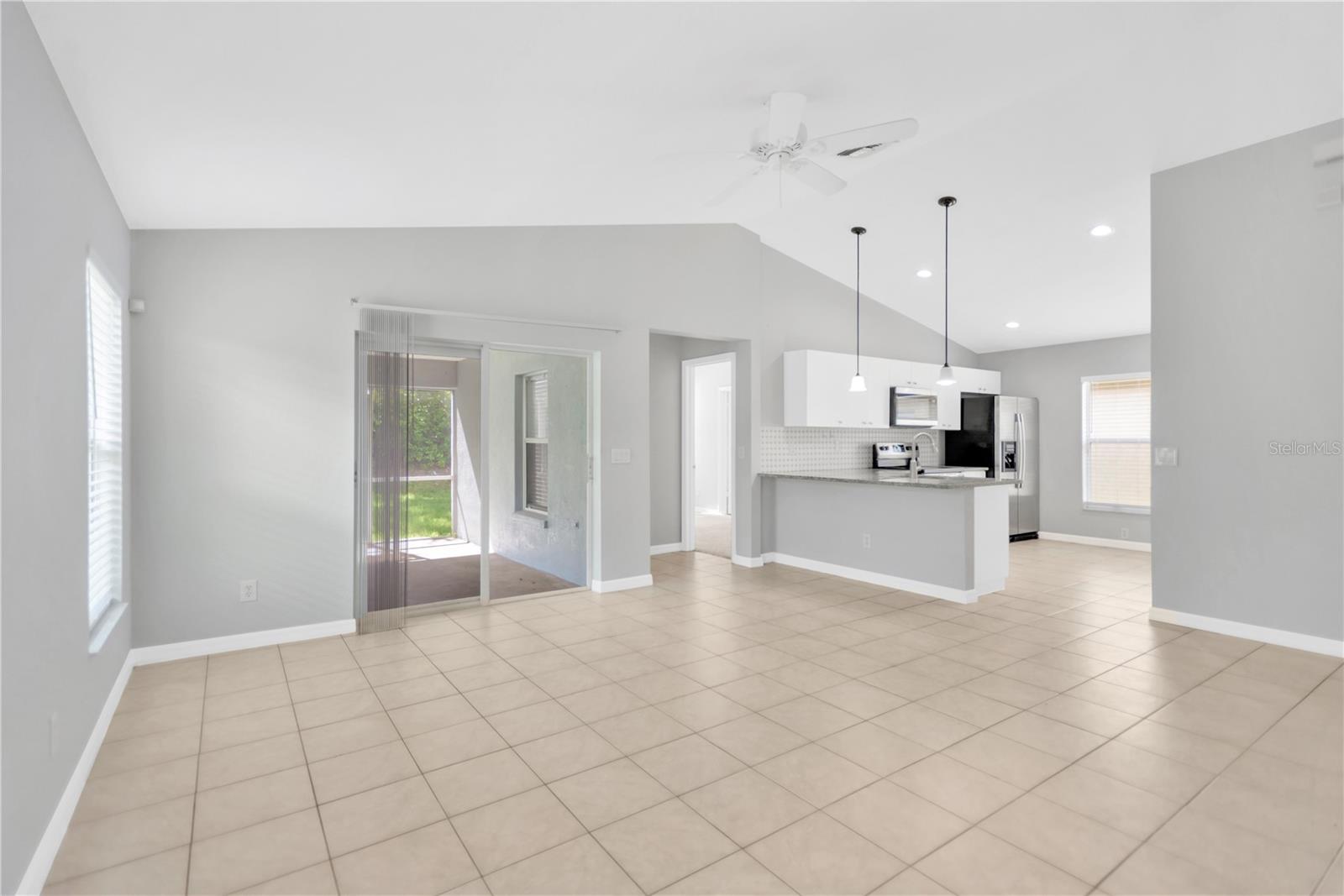 Image 8 of 28 For 11732 Crest Creek Drive