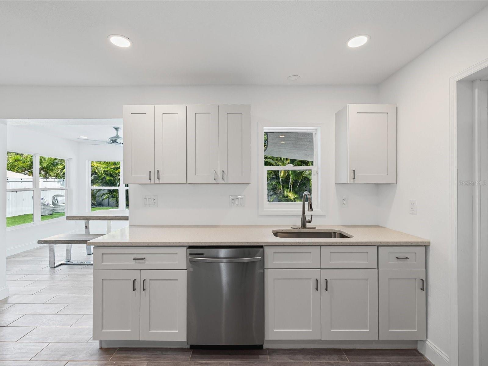 Image 10 of 55 For 8345 41st Avenue N