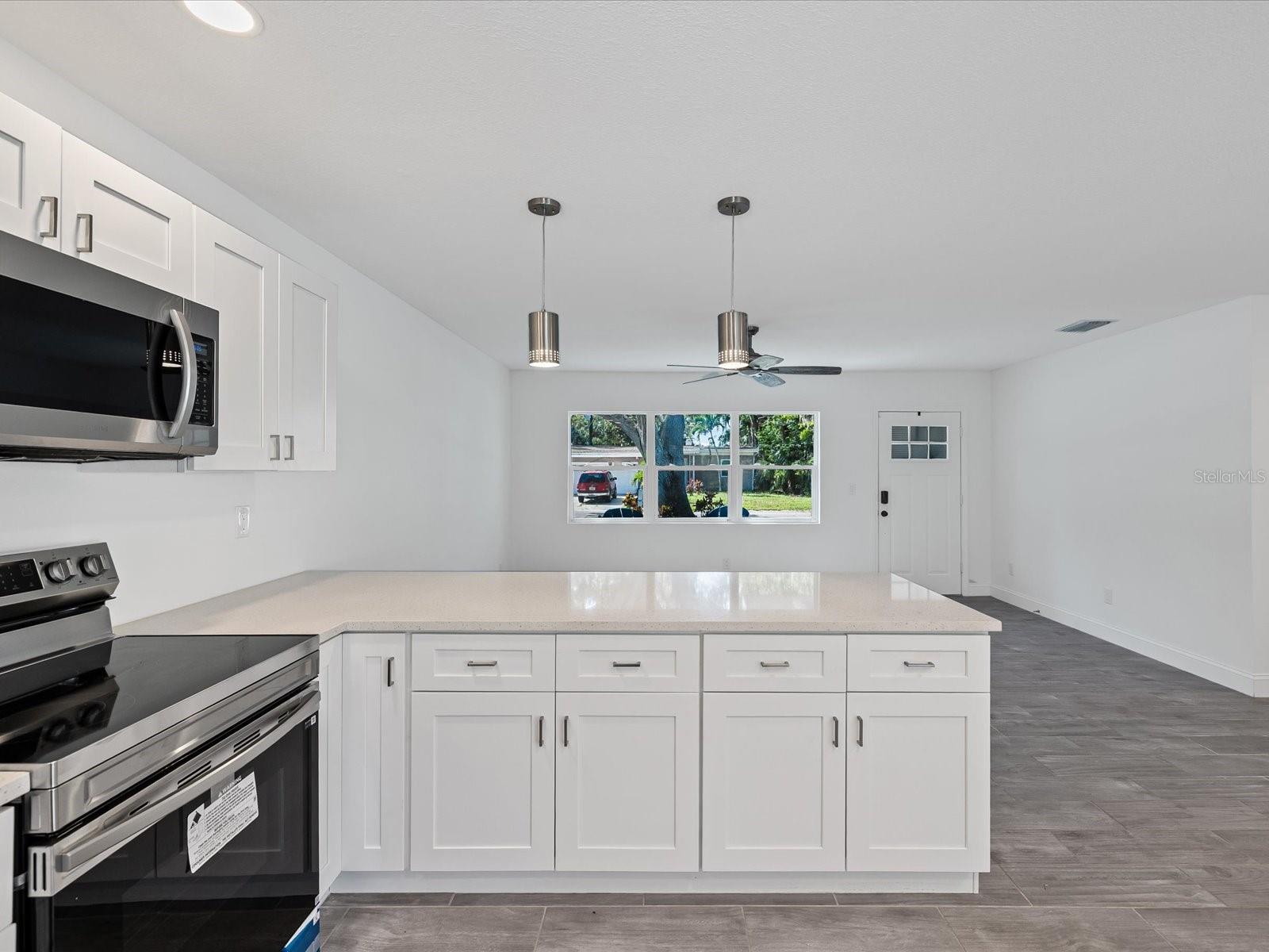 Image 12 of 55 For 8345 41st Avenue N