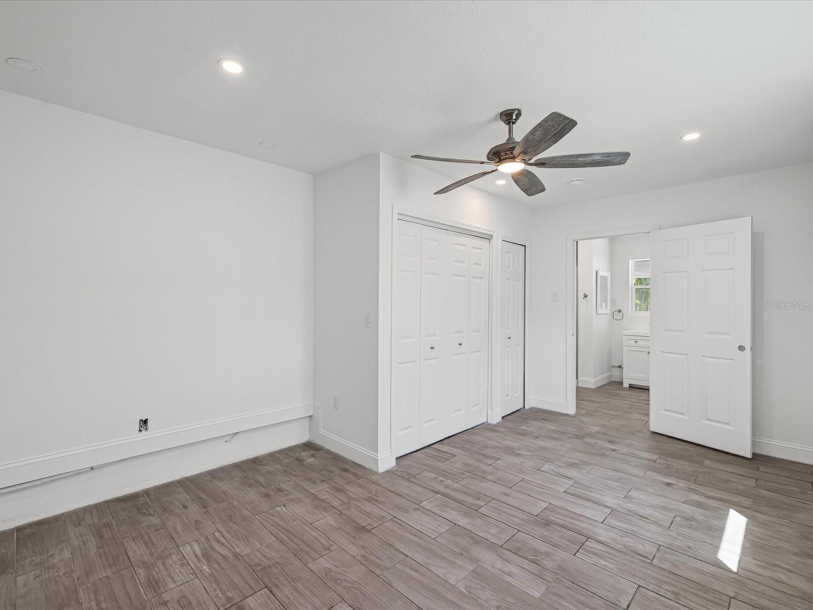 Image 20 of 55 For 8345 41st Avenue N