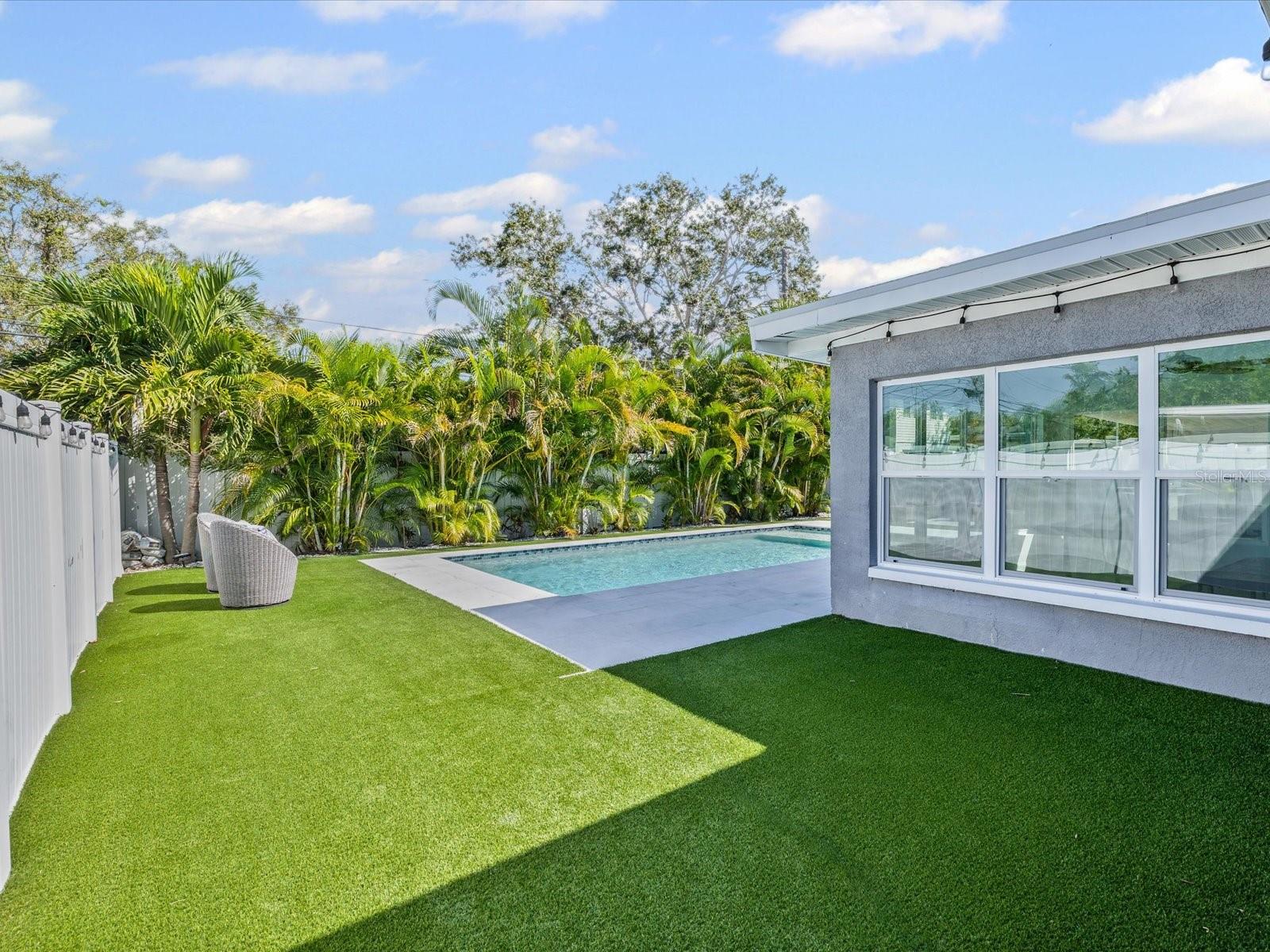 Image 27 of 55 For 8345 41st Avenue N