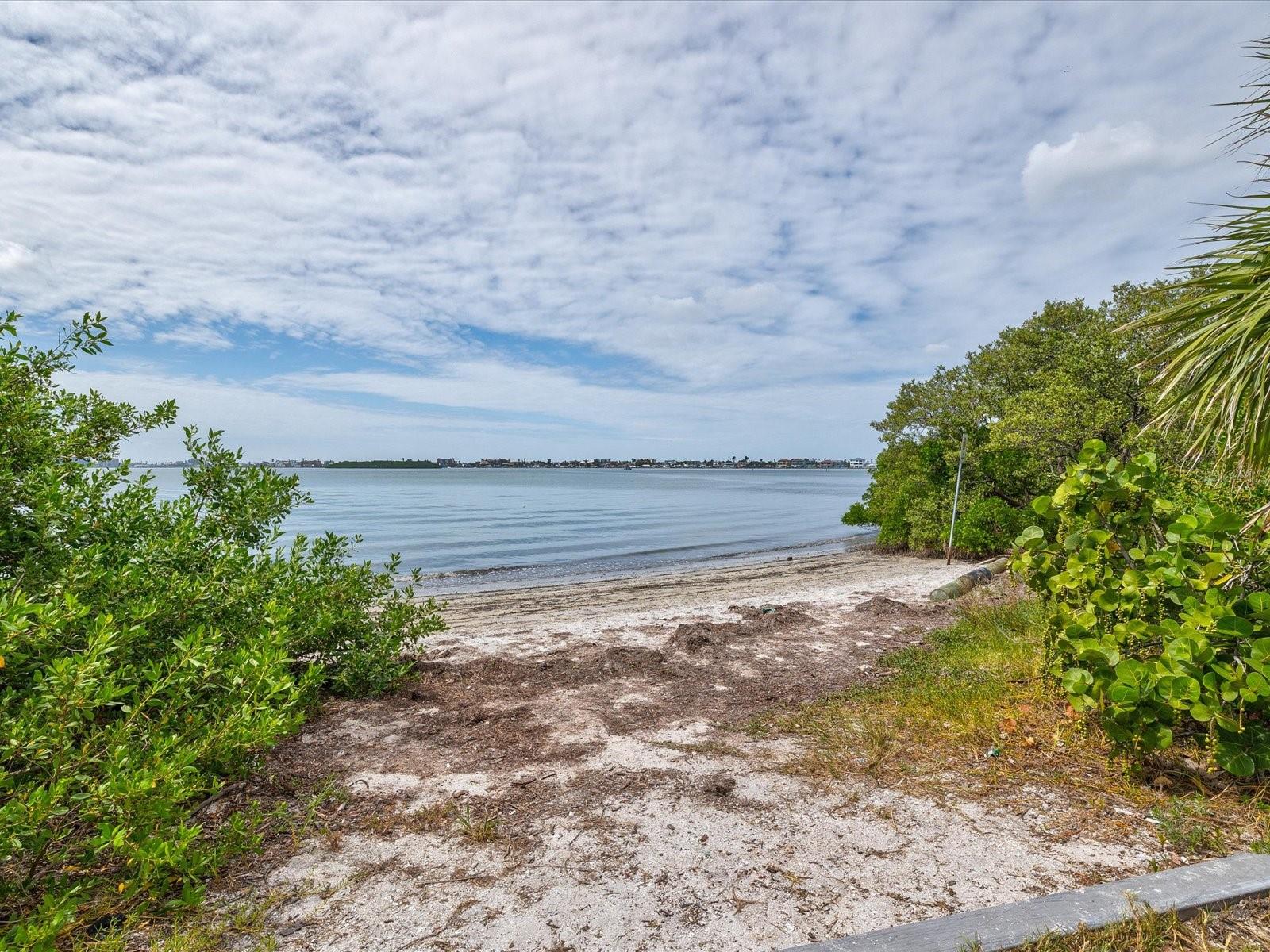 Image 52 of 55 For 8345 41st Avenue N