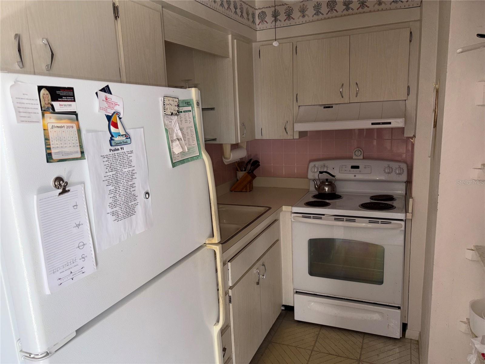 Image 6 of 17 For 250 Rosery Road Nw 328