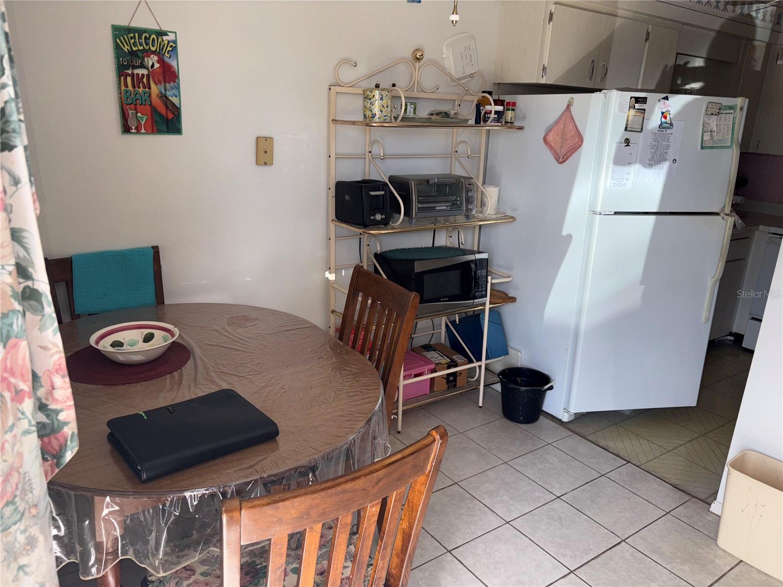 Image 7 of 17 For 250 Rosery Road Nw 328