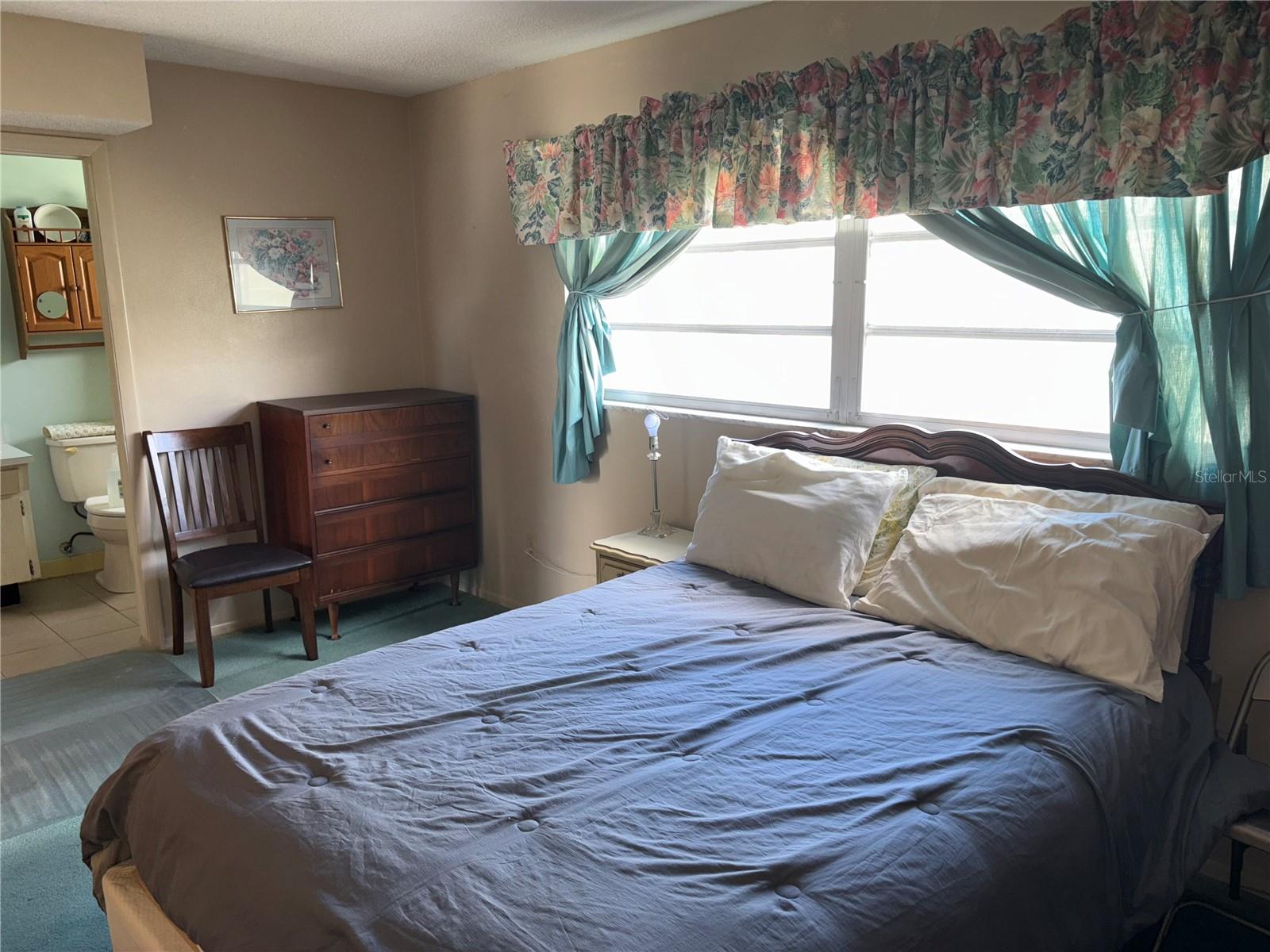 Image 9 of 17 For 250 Rosery Road Nw 328