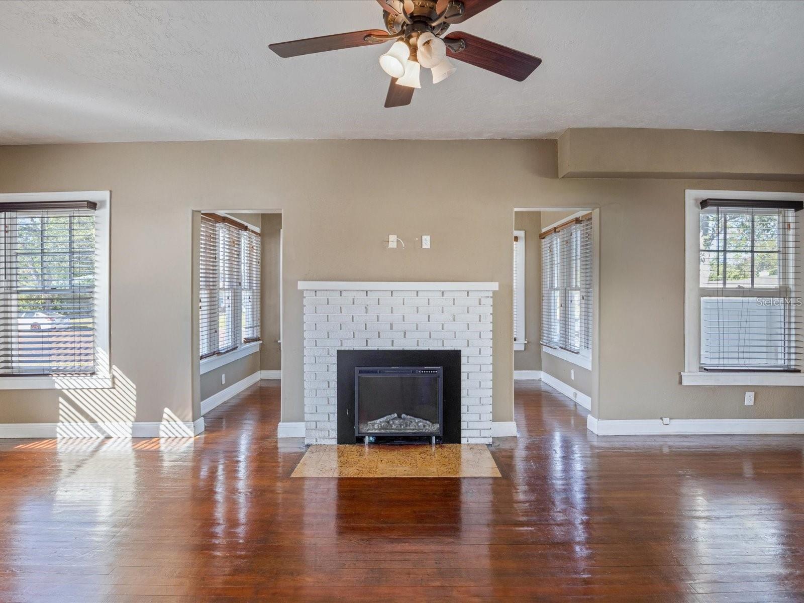 Image 20 of 54 For 500 53rd Street S