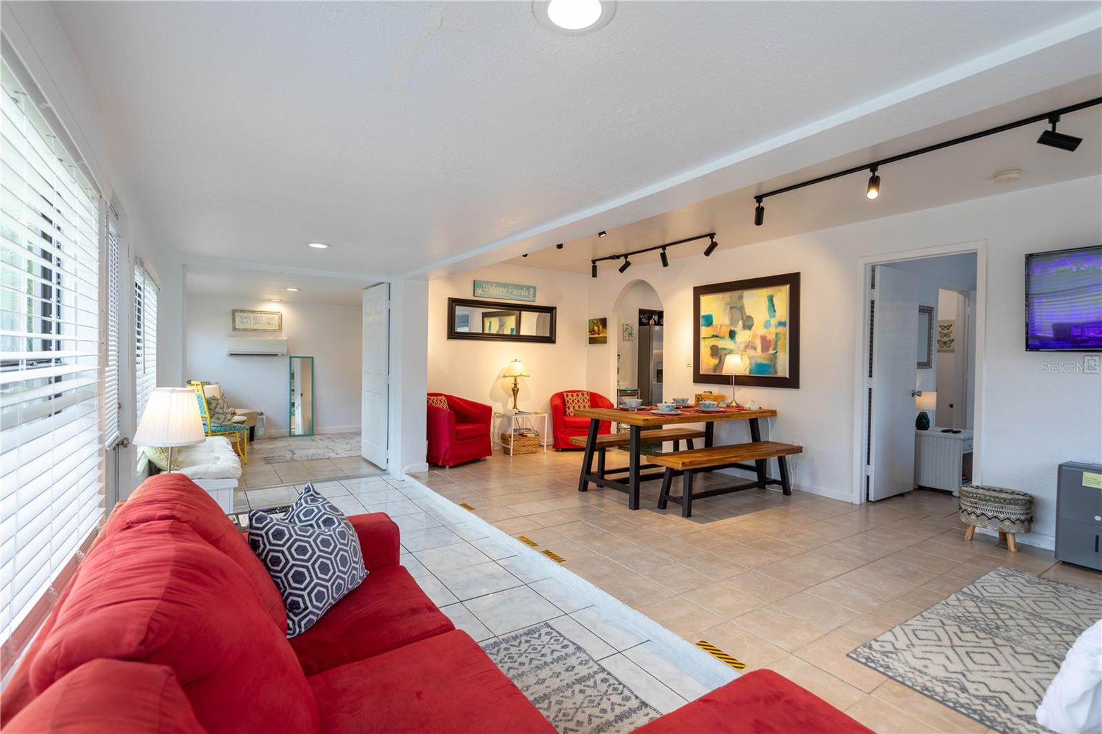 Image 13 of 42 For 839 3rd Street N