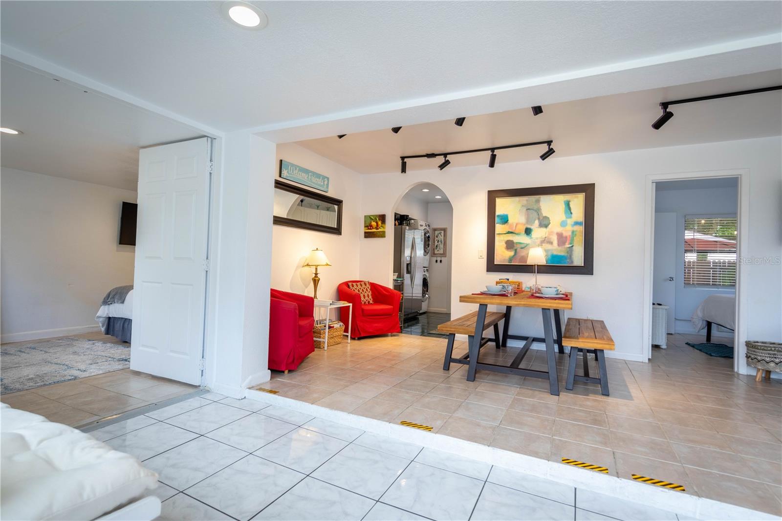 Image 18 of 42 For 839 3rd Street N