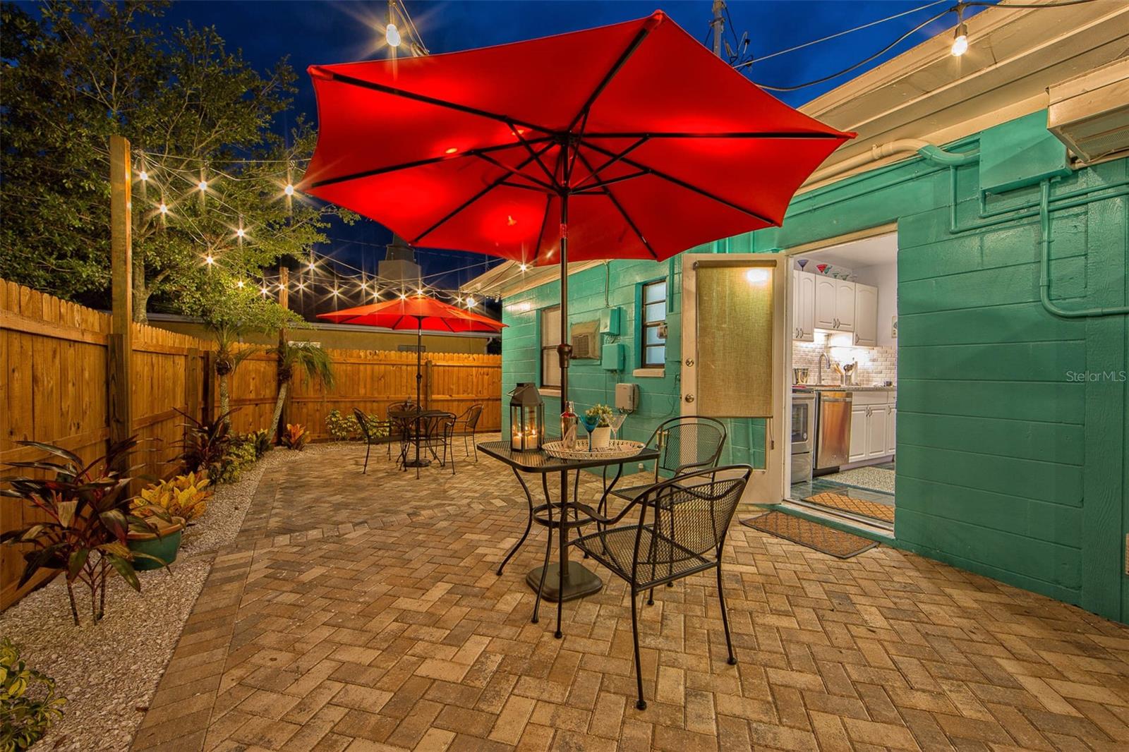 Image 2 of 42 For 839 3rd Street N