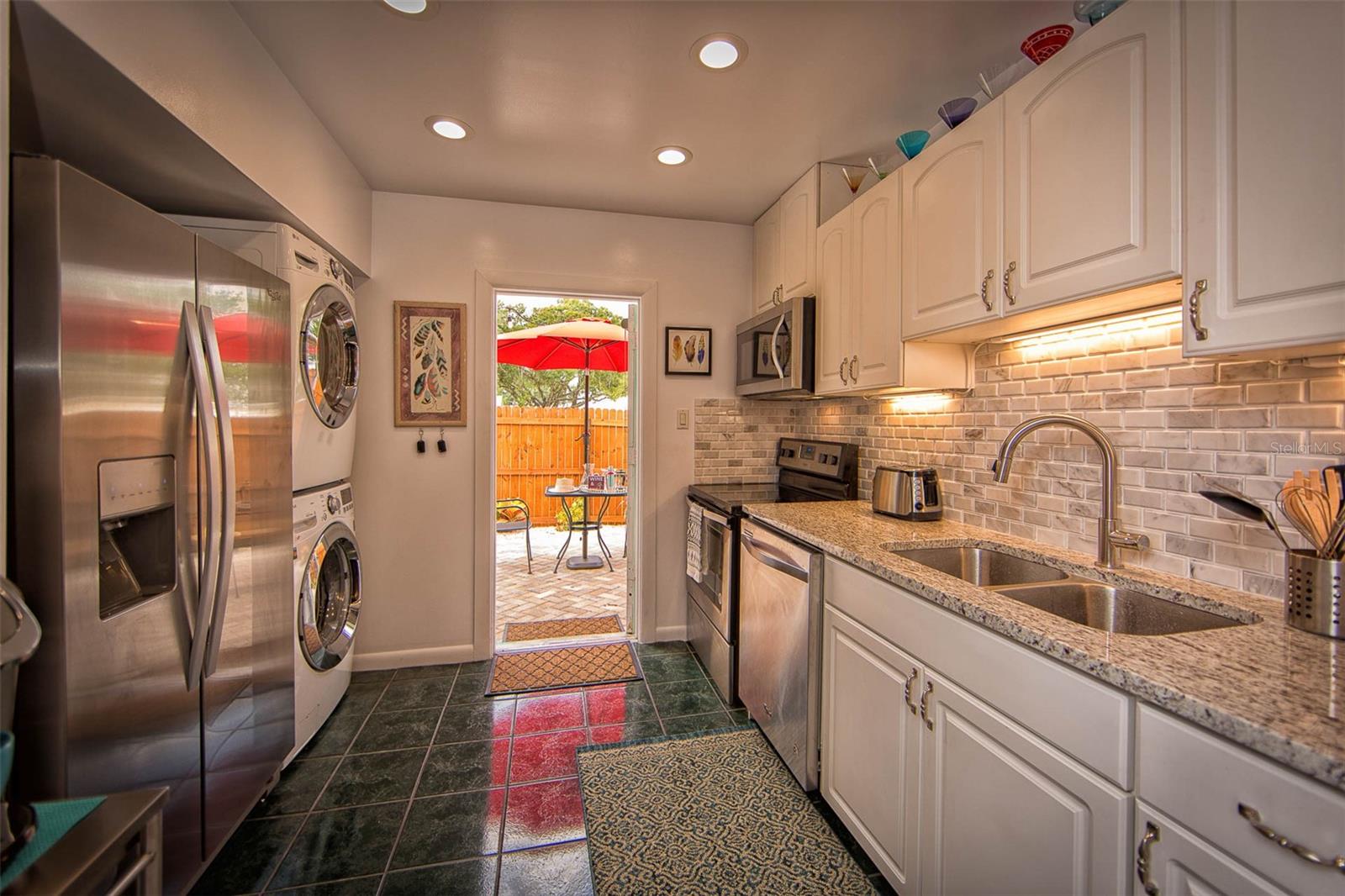 Image 28 of 42 For 839 3rd Street N