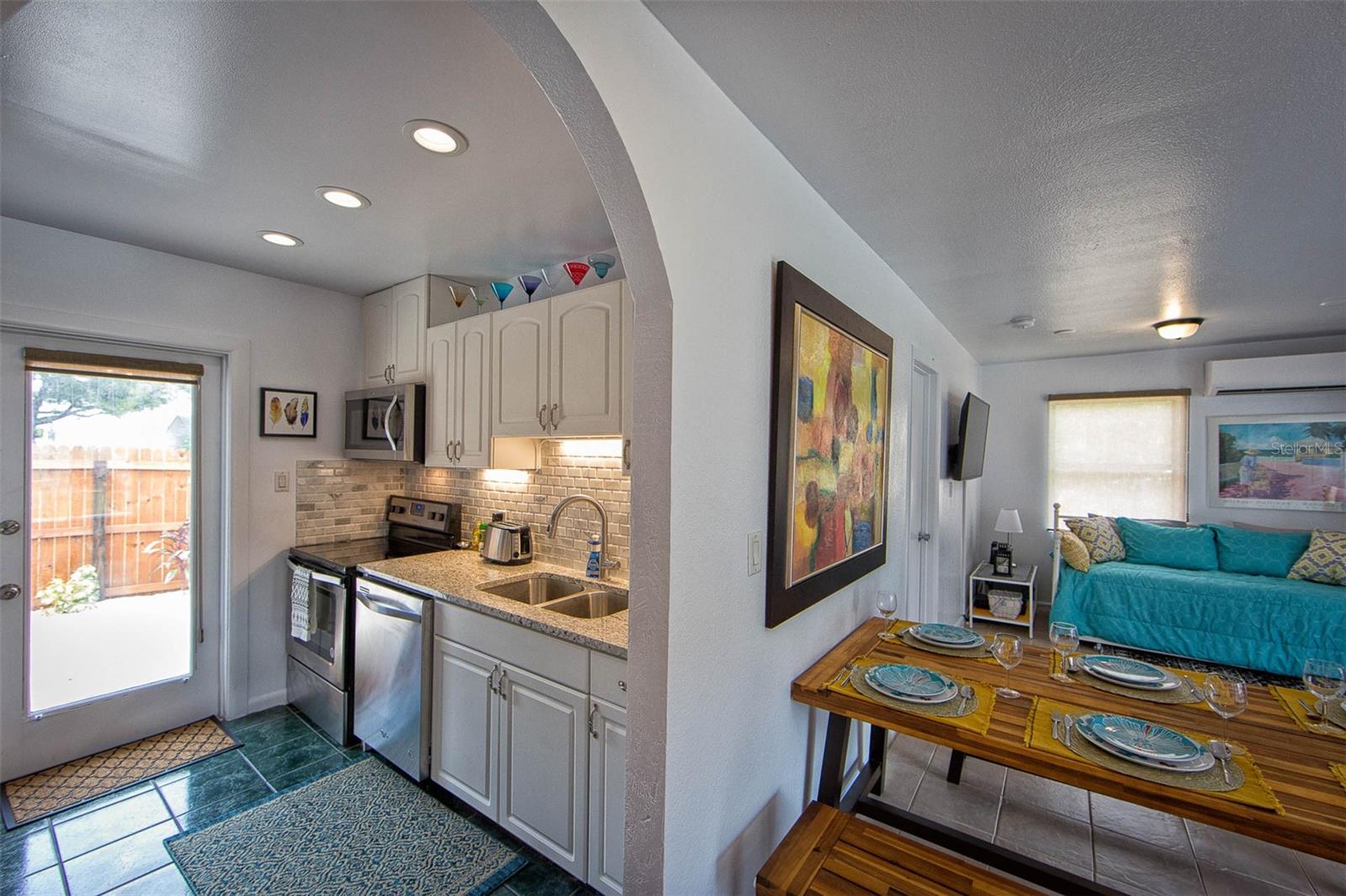 Image 29 of 42 For 839 3rd Street N
