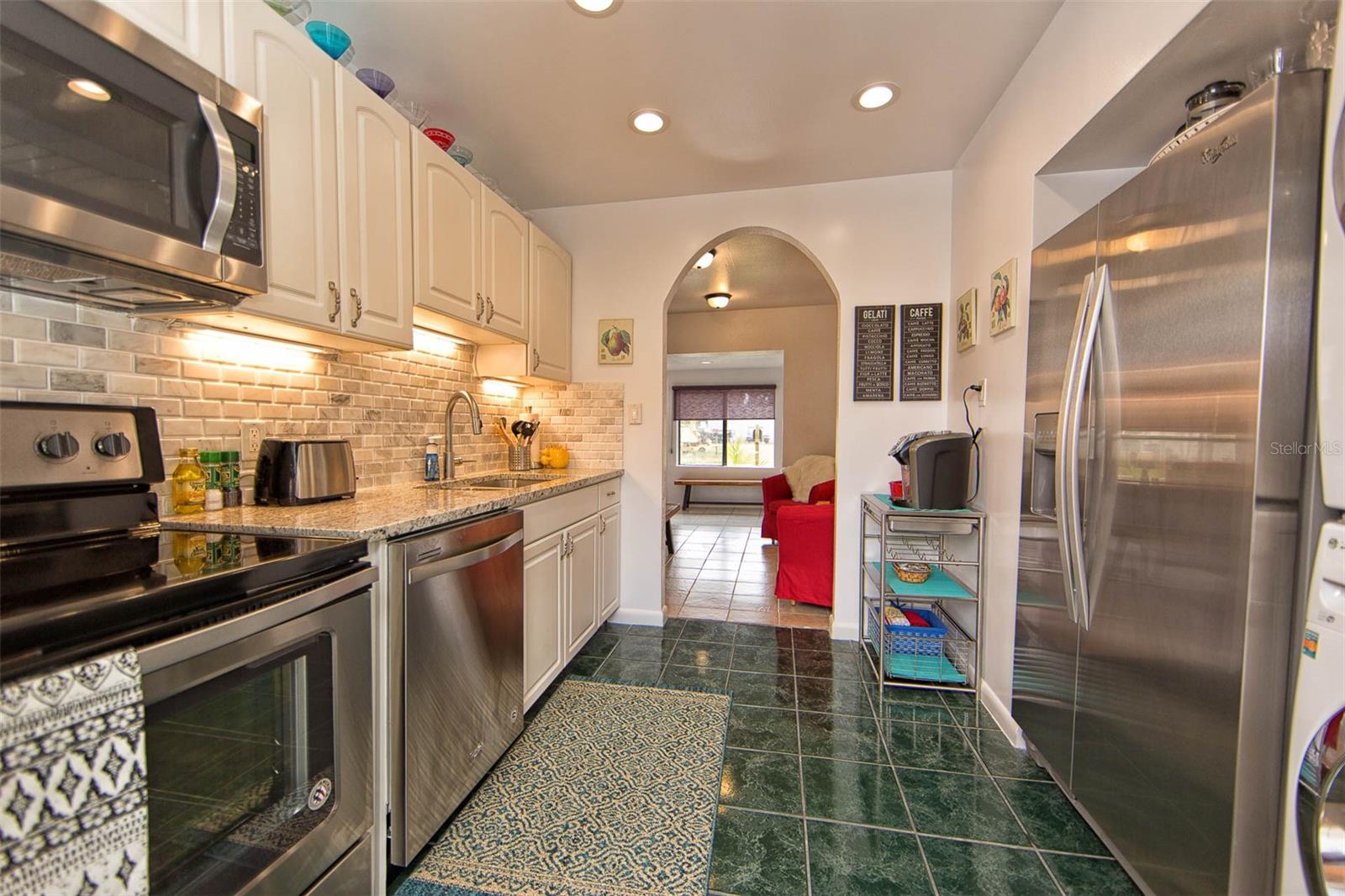 Image 30 of 42 For 839 3rd Street N