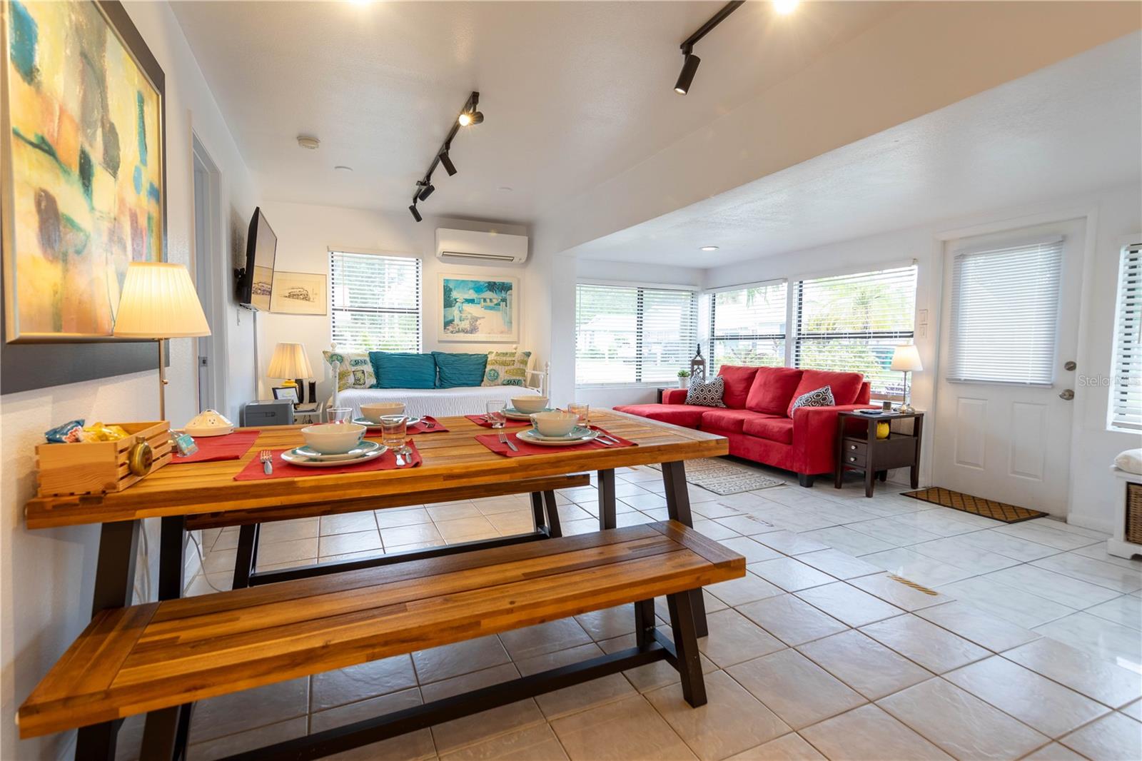 Image 9 of 42 For 839 3rd Street N