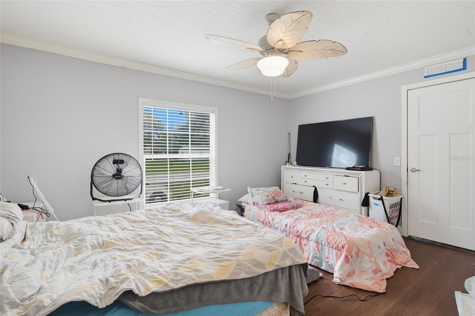 Image 10 of 21 For 39508 Bay Avenue