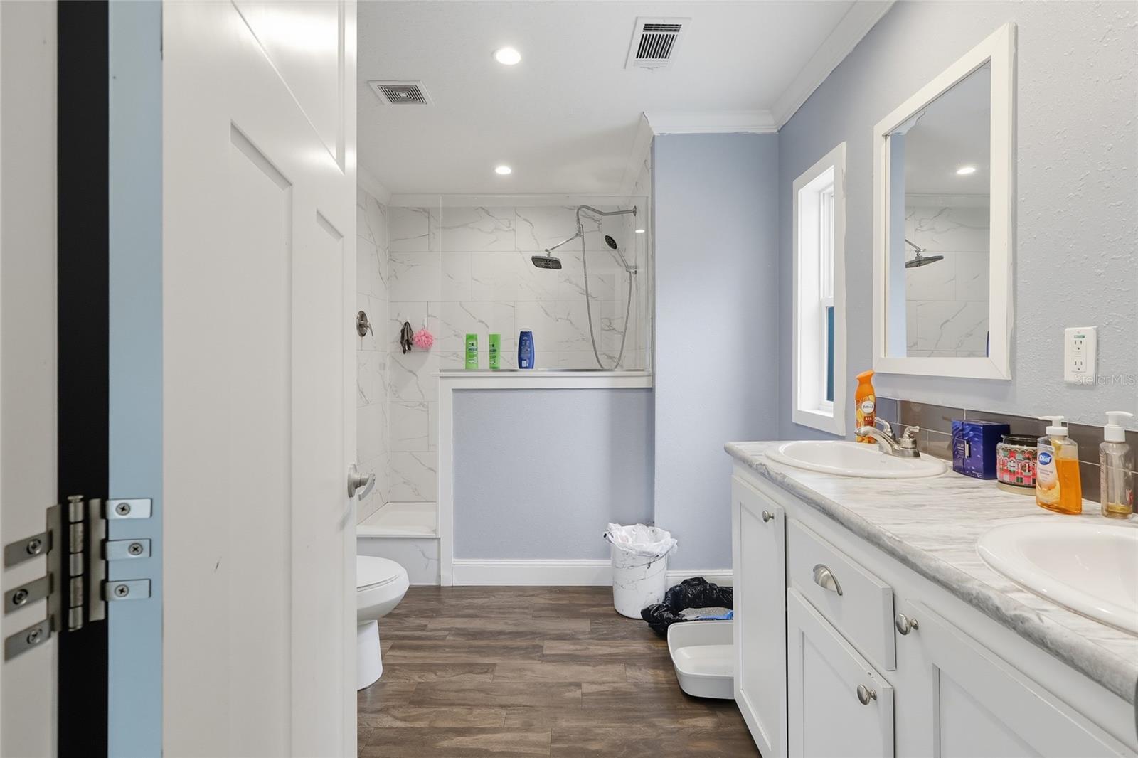 Image 11 of 21 For 39508 Bay Avenue