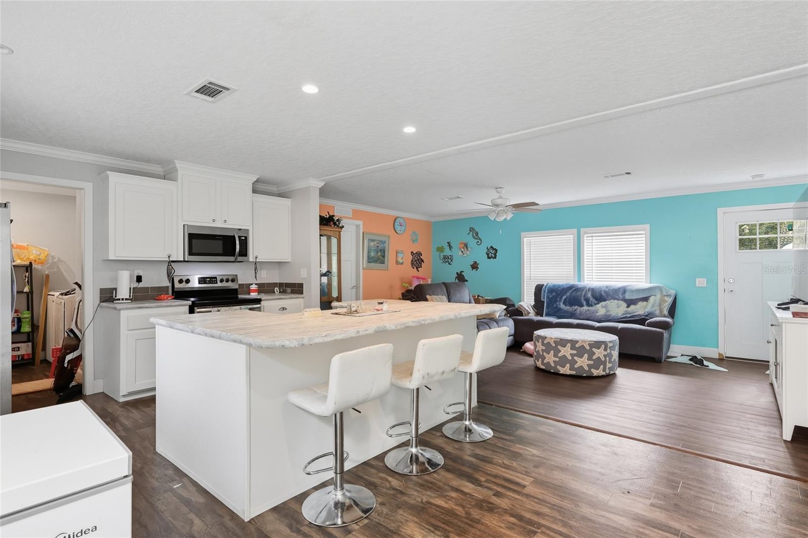 Image 7 of 21 For 39508 Bay Avenue